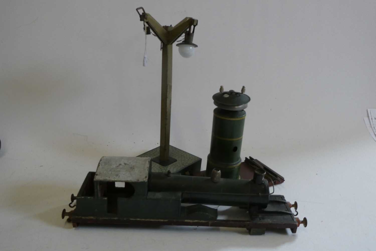 Trackside track operated clockwork morning bell with adjustable gauge for track, no manufacturer