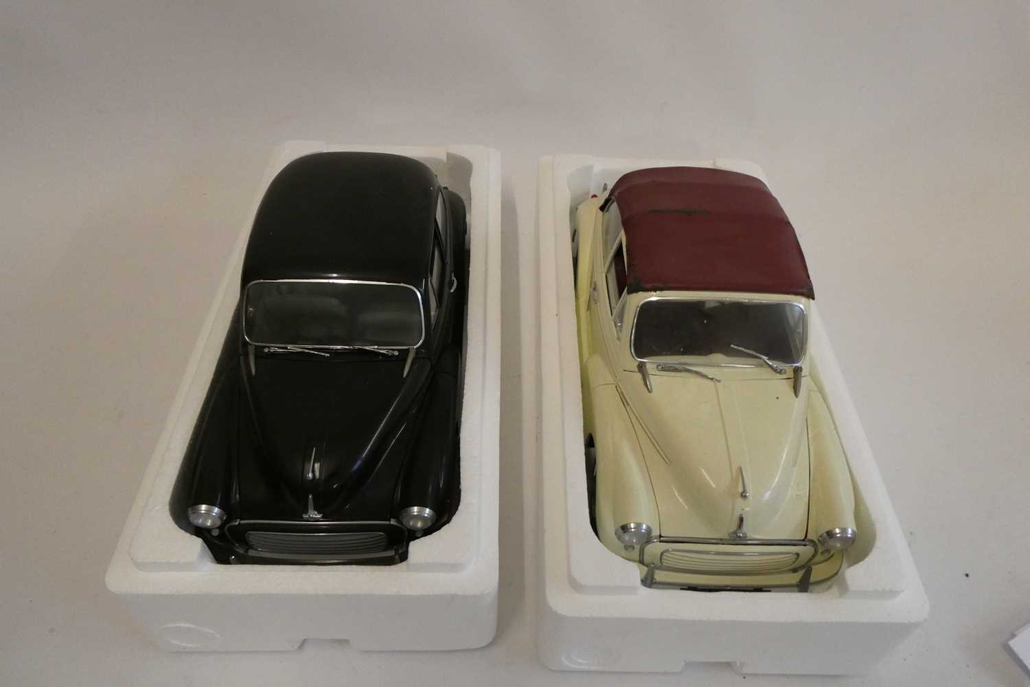 Sunstar models 1:12th scale Morris minor 1000 Saloon and Morris Minor 1000, both items show signs of