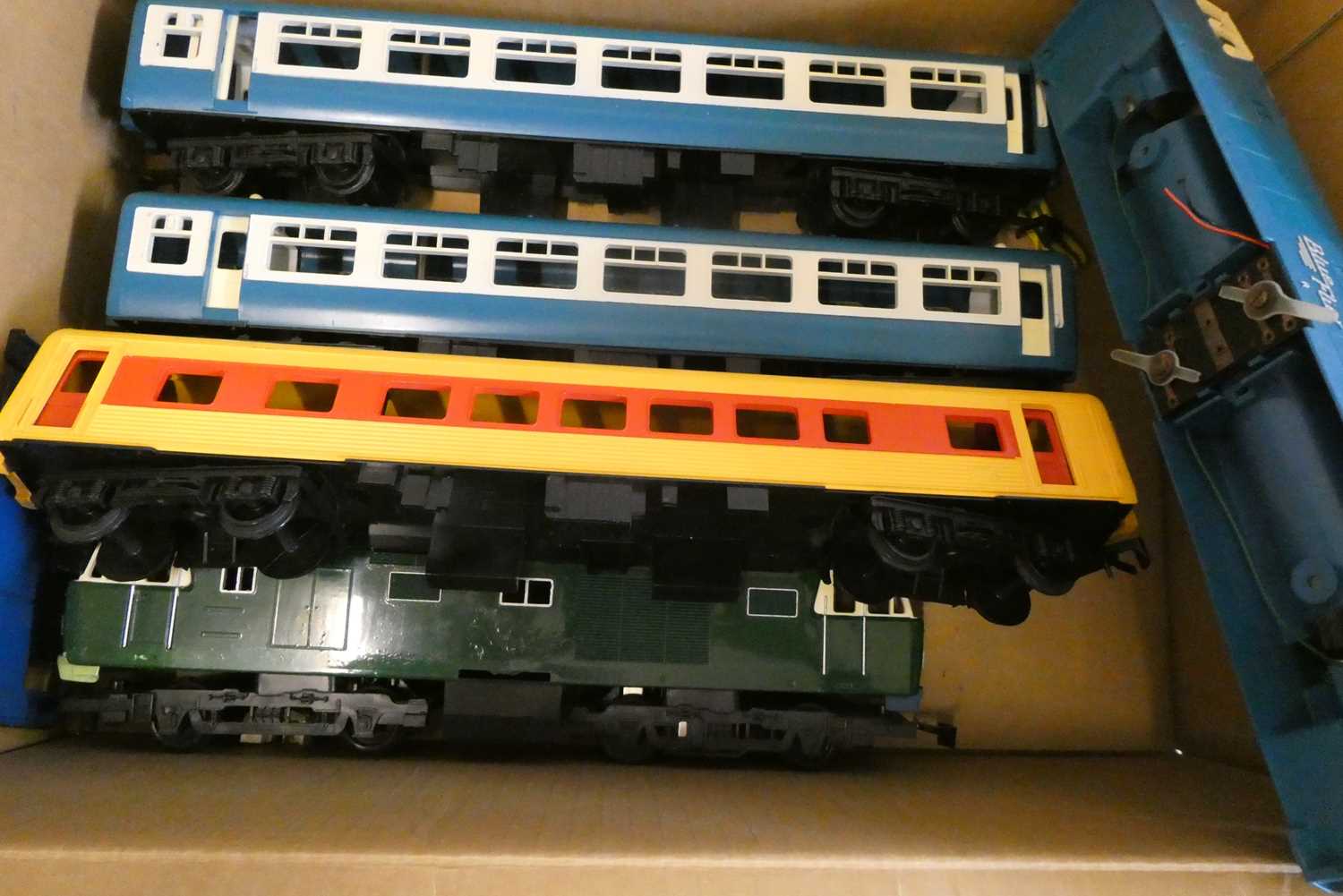 Triang Big-Big train coaches and diesel locomotive (repainted) and a locomotive body, fair