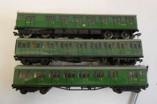 Hornby Dublo 2 rail SR EMU with centre and driving coaches, some rust showing under paintwork of all