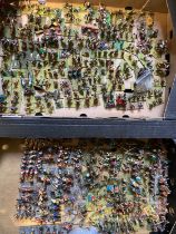 Large quantity of 25mm war gaming figures comprising Roman soldiers, early Britons or Gauls, all