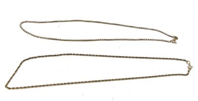 Two 9 carat gold chain necklaces. 40cm and 44cm. Total weight 10.2gm.