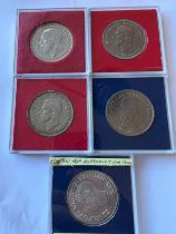 Crowns/ Five Shillings to include George V 1935, George VI 1937, George VI 1951, Elizabeth II 1960