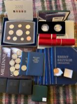 Coins to include 2 x 2000 millennium cased five pounds with certificate, 2 x 2000 five pound coins