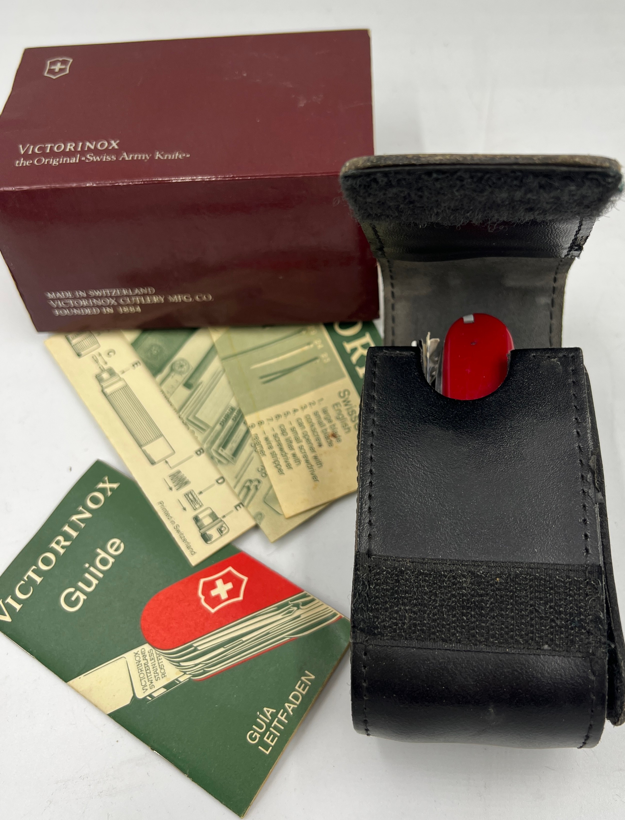 A Victorinox Swiss Army utility knife and accessories in fitted leather case and original box and - Image 3 of 6
