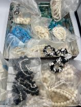 Vintage beads to include mother of pearl, turquoise, glass etc.