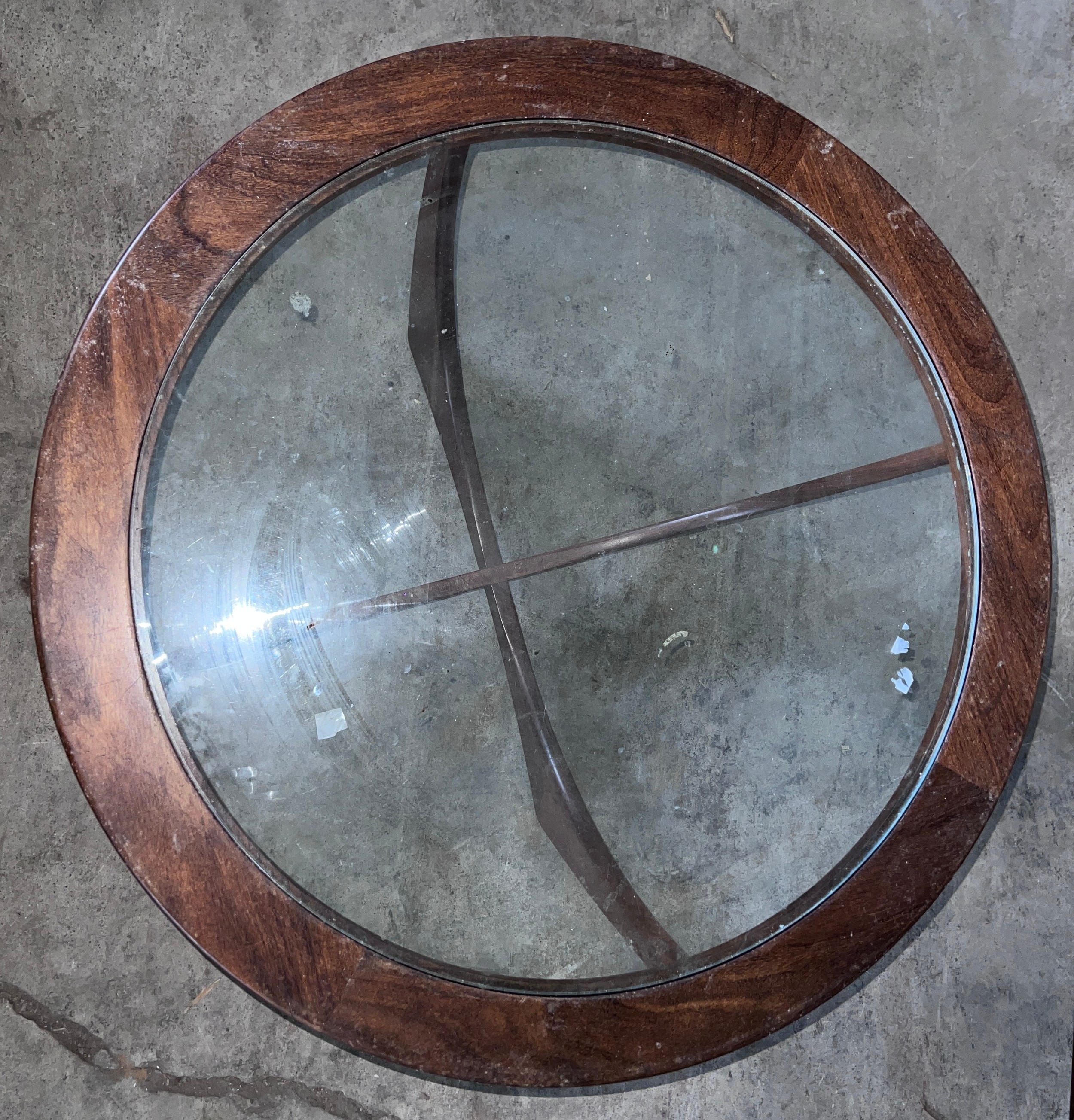 A mid 20thC G Plan circular rosewood table with glass top. 84cm d x 46cm h. - Image 2 of 3