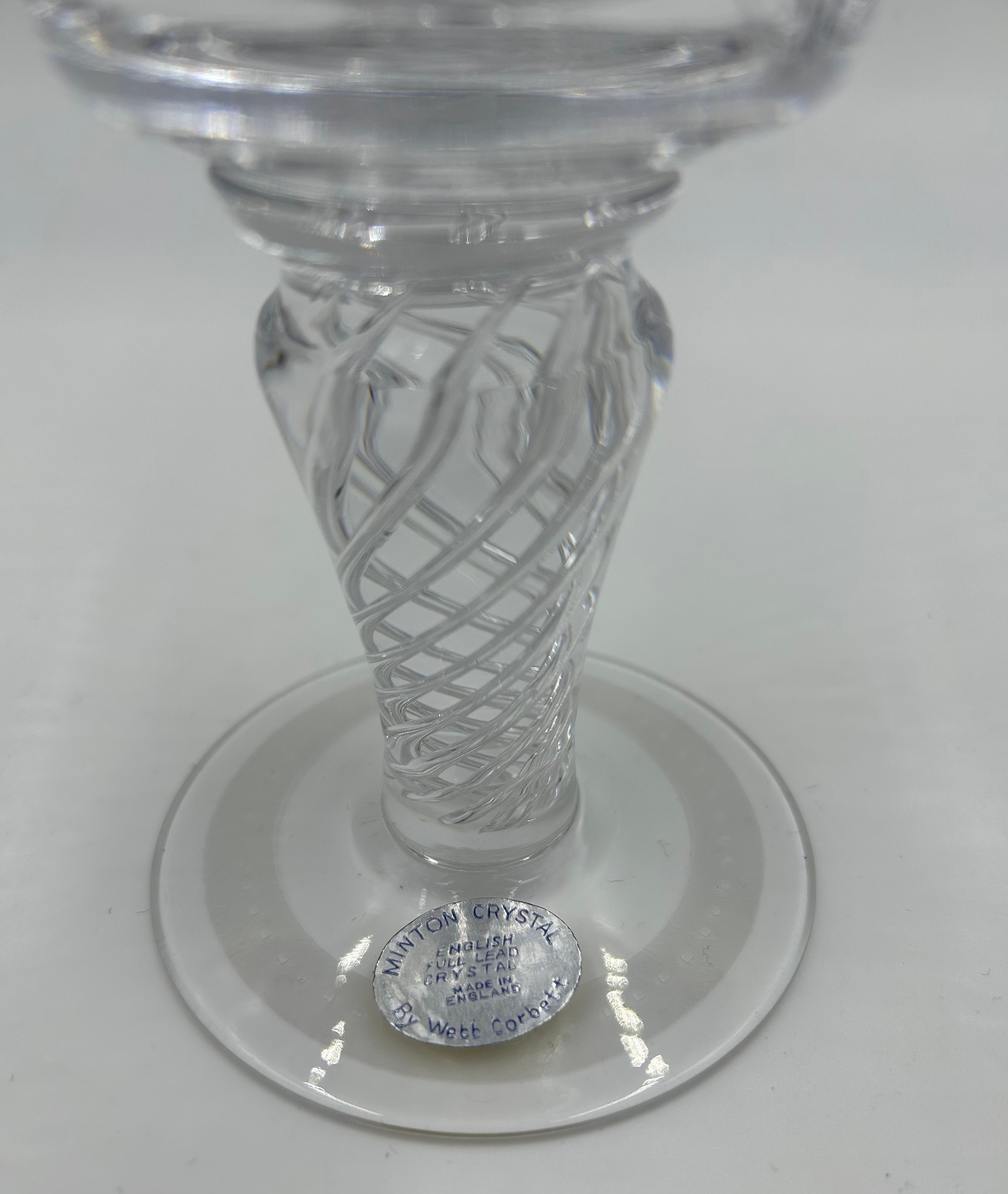 Good quality 20thC cut glass to include a Coronation decanter, 2 x large Stuart goblets etched - Bild 7 aus 9