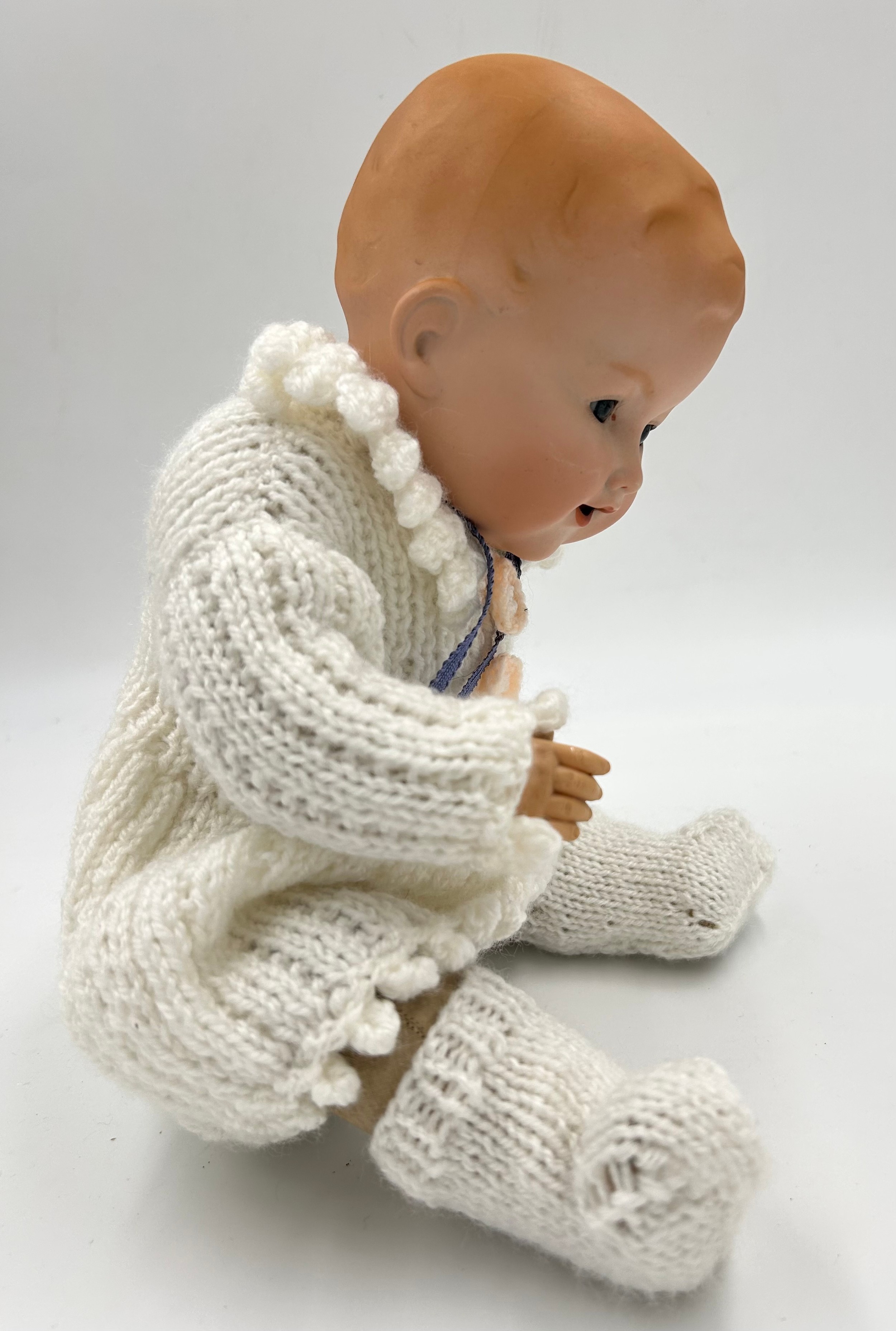 A German Armand Marseille Bisque headed Baby Doll (353/4) with knitted outer clothing and original - Bild 3 aus 8