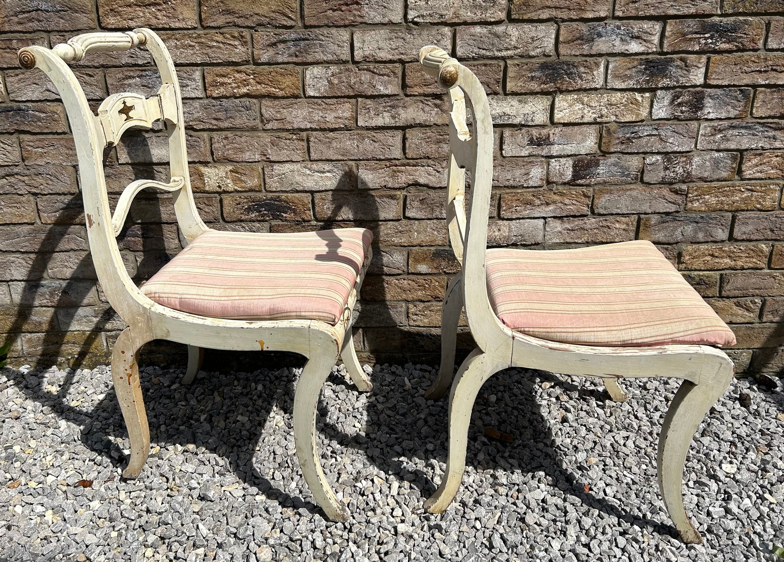 A pair of early 19thC bar backed painted chairs with sabre legs to the front. - Image 3 of 6