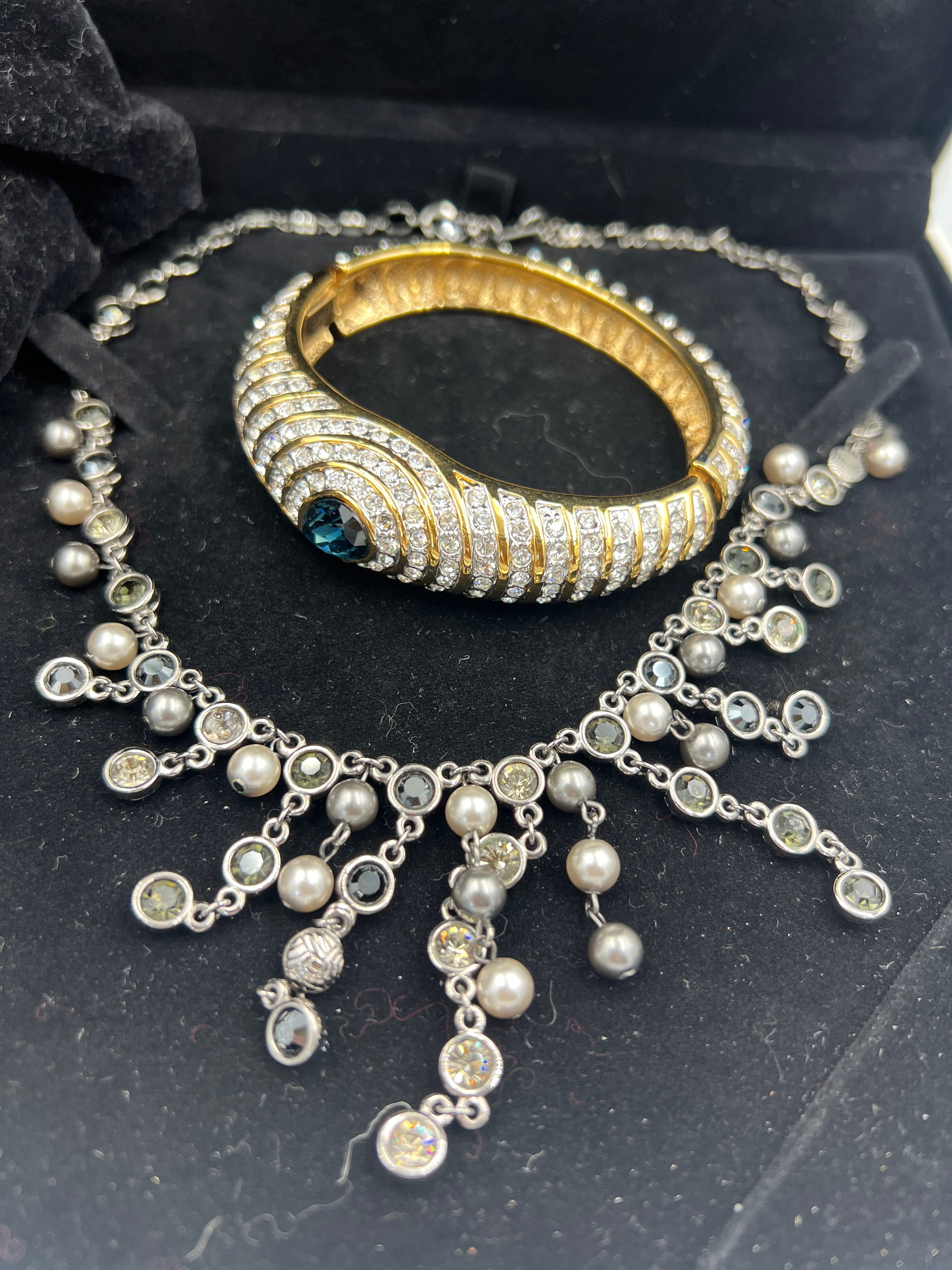 Vintage Swarovski necklace in original case and box together with a Swarovski hinged bangle in - Image 2 of 3