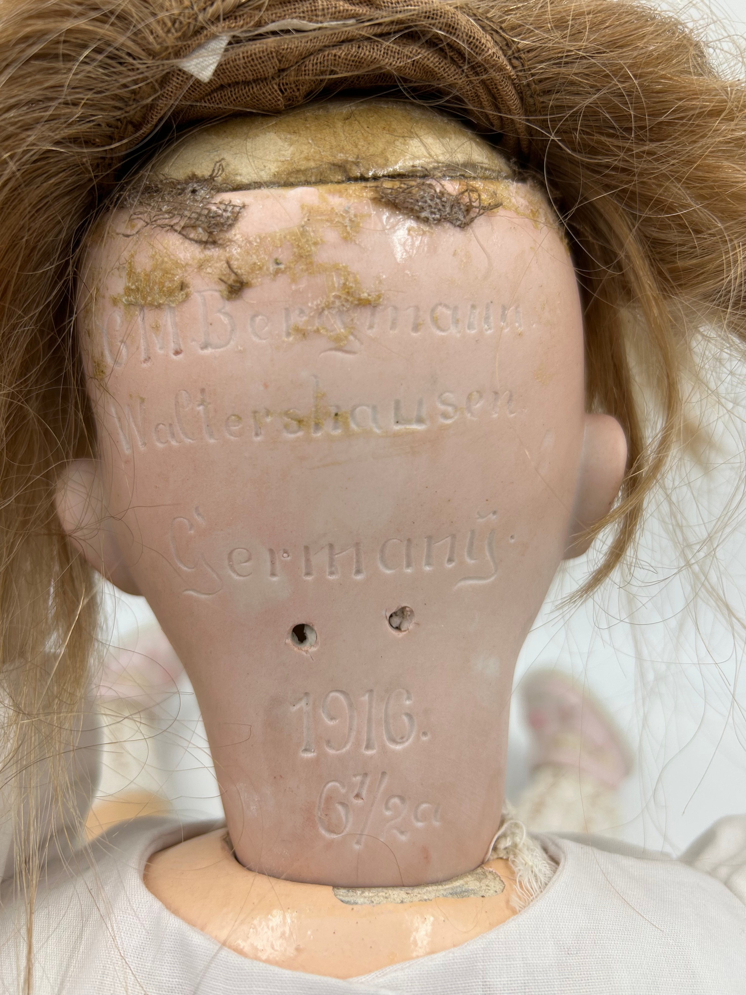 Large A.C.M Bergmann Bisque headed Doll, marked 1916, 6 1/2 to back of neck. Jointed limbs on - Bild 5 aus 10