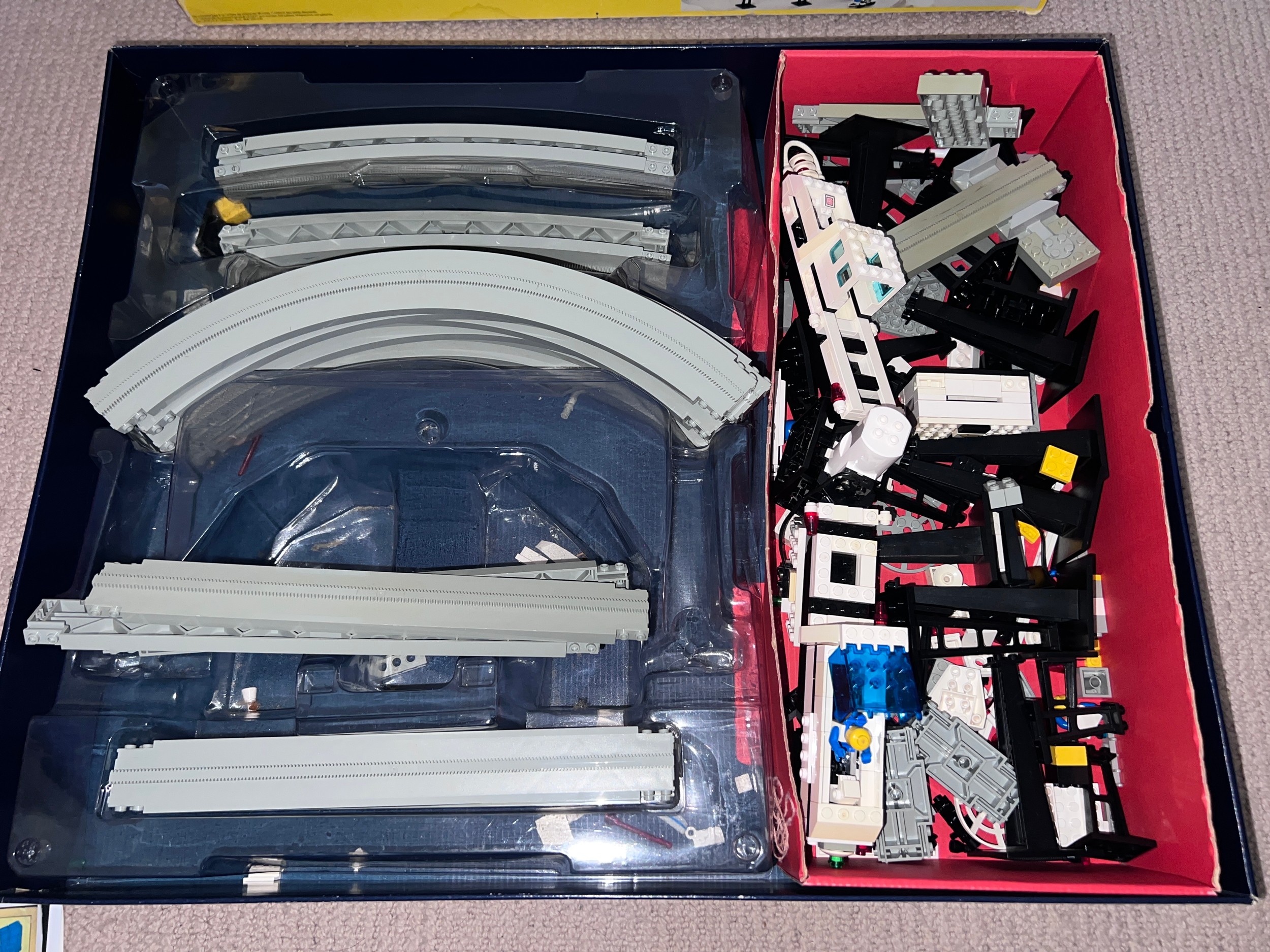 A boxed Lego 6990 Space Monorail and possible track extensions 6921. - Image 4 of 9