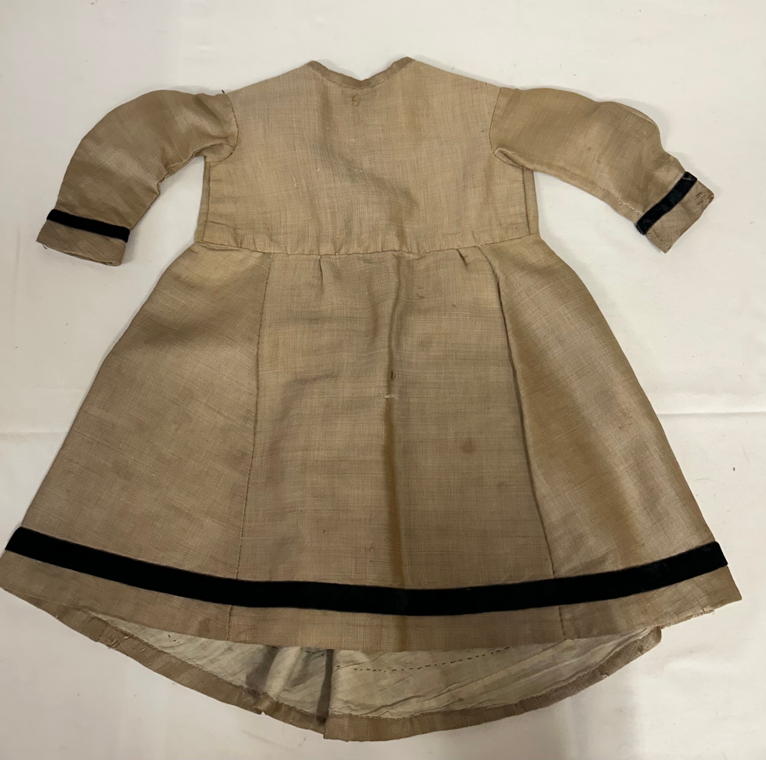 Two Victorian items of clothing to include a child’s dress in brown with black velvet trim, lace - Image 5 of 8