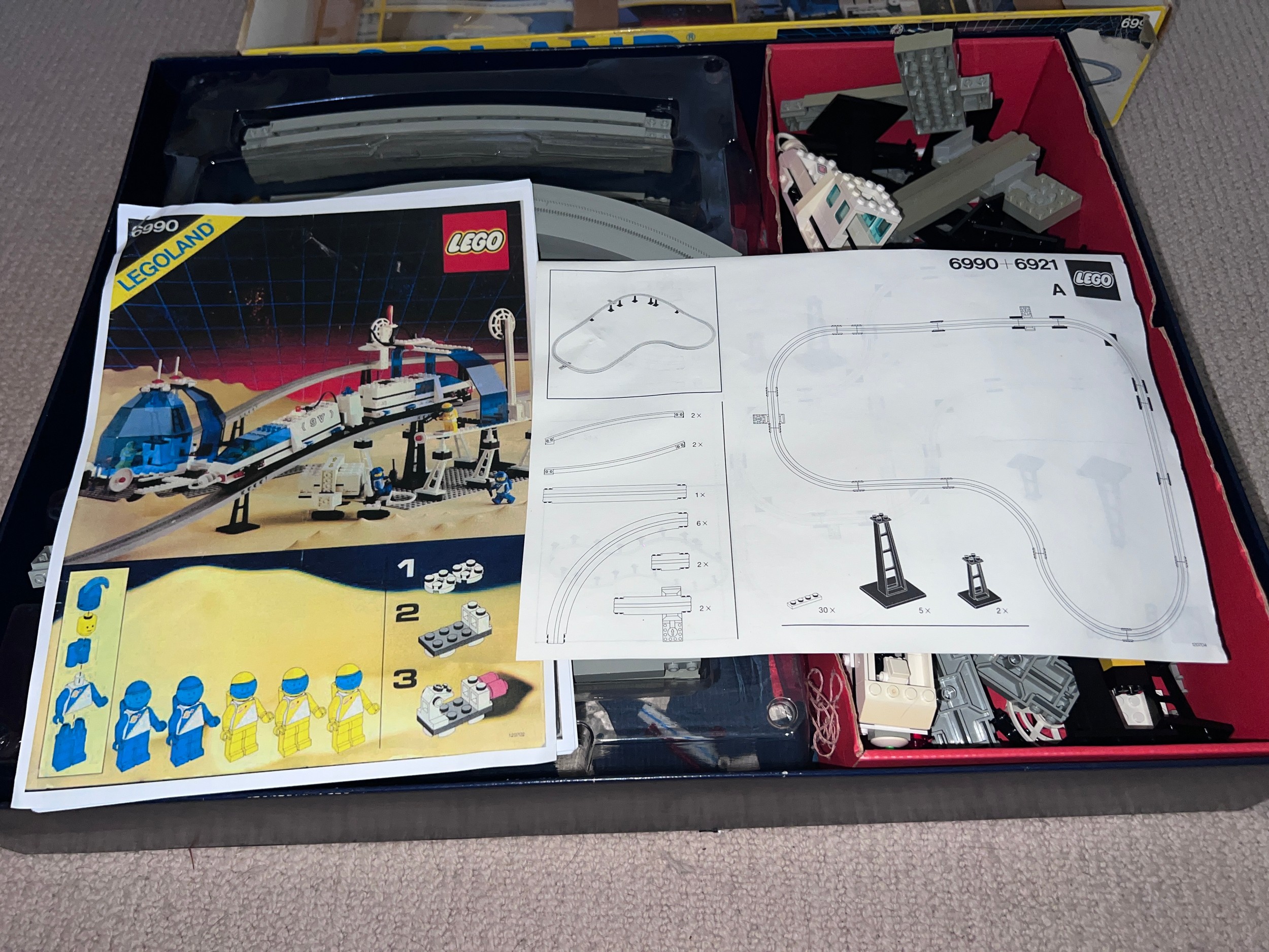 A boxed Lego 6990 Space Monorail and possible track extensions 6921. - Image 6 of 9