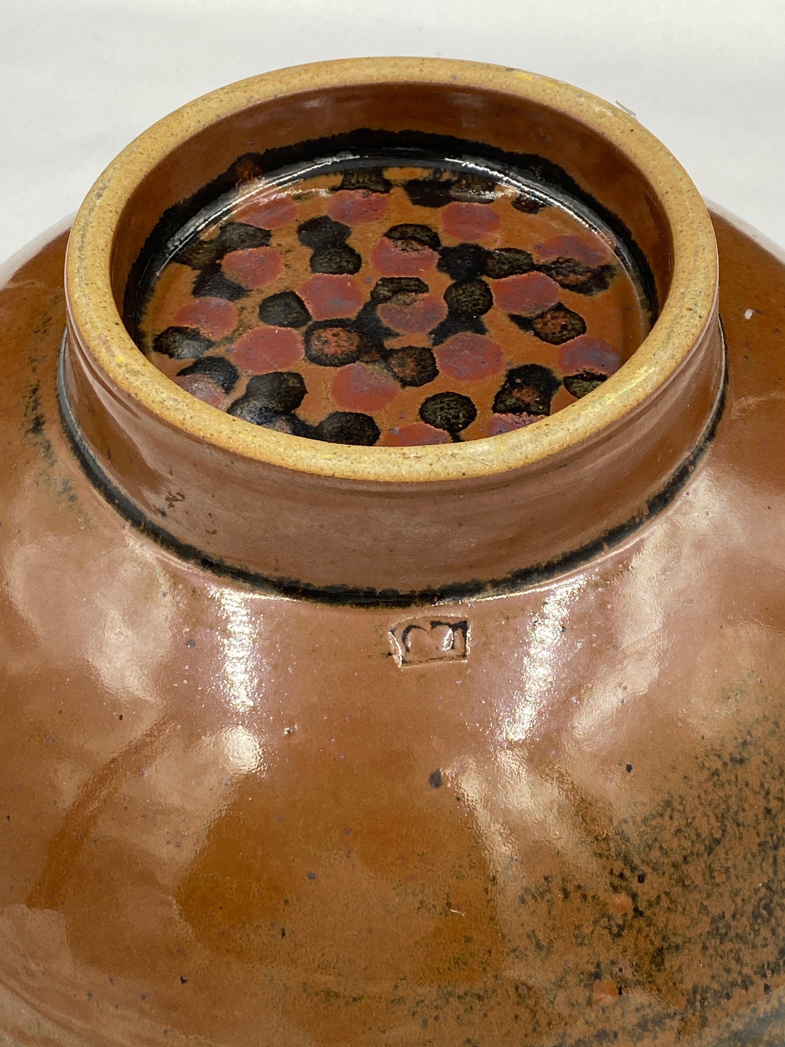 David Lloyd Jones (1928-1994) large stoneware bowl with patterned interior. Impressed LJ mark to - Bild 5 aus 5