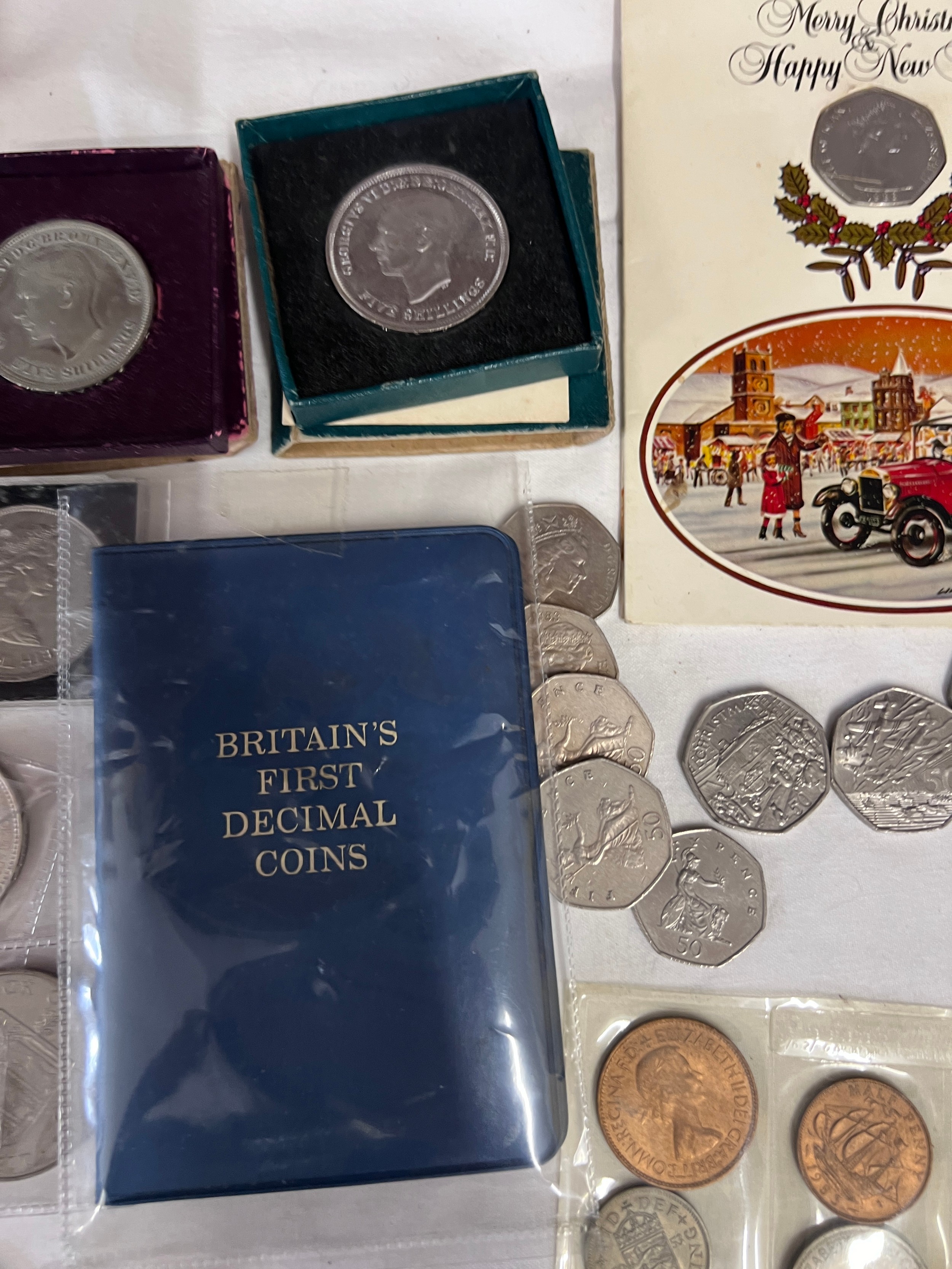 A collection of mostly crowns x 33 and other various coinage to include Jubilee medal, Britain's - Image 6 of 7