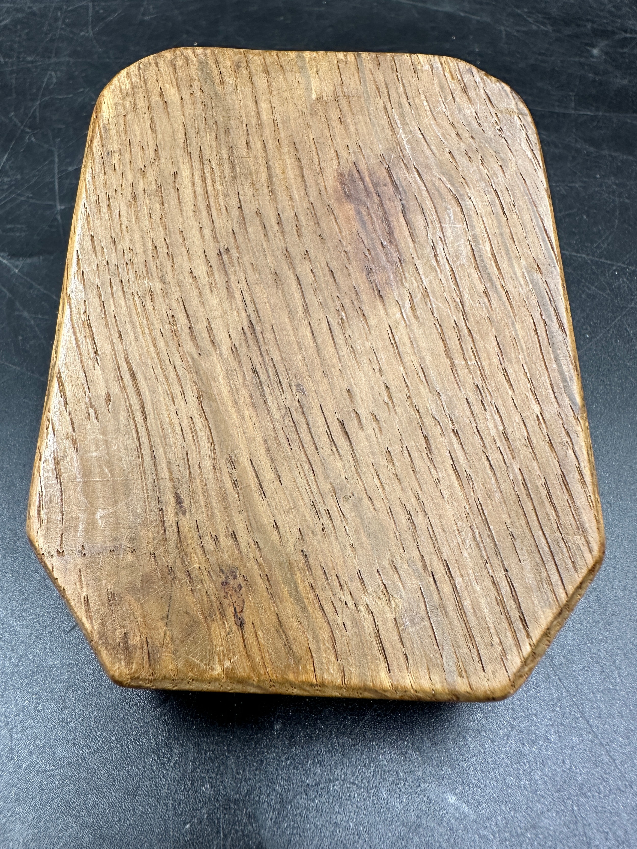 Robert Thompson 'Mouseman' Oak ashtray, tail to right 10cm x 7.5cm. - Image 3 of 3