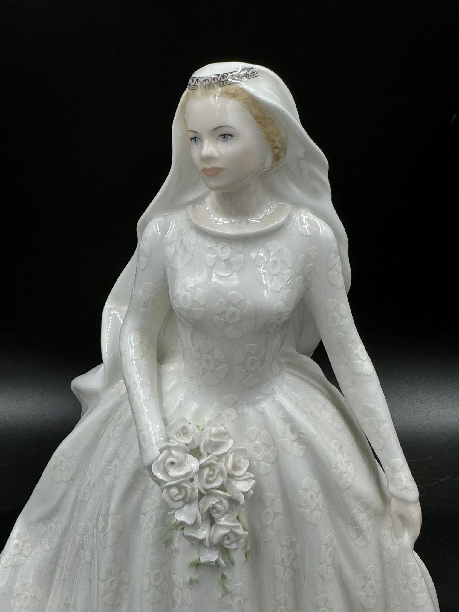Coalport 'Royal Brides' to include Katherine The Duchess of Kent, Princess Alexandra, Princess Anne. - Image 3 of 7