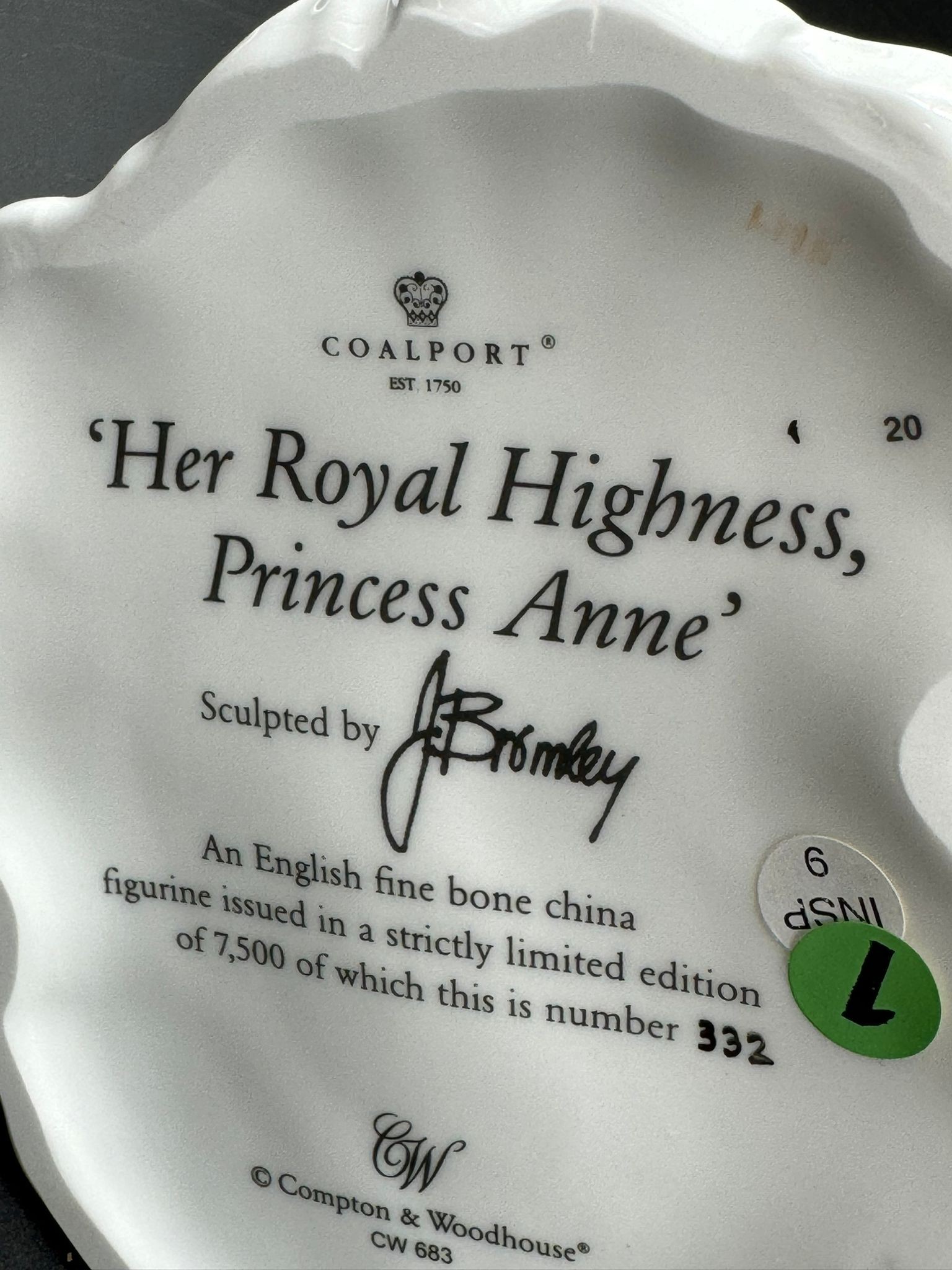 Coalport 'Royal Brides' to include Katherine The Duchess of Kent, Princess Alexandra, Princess Anne. - Image 6 of 7