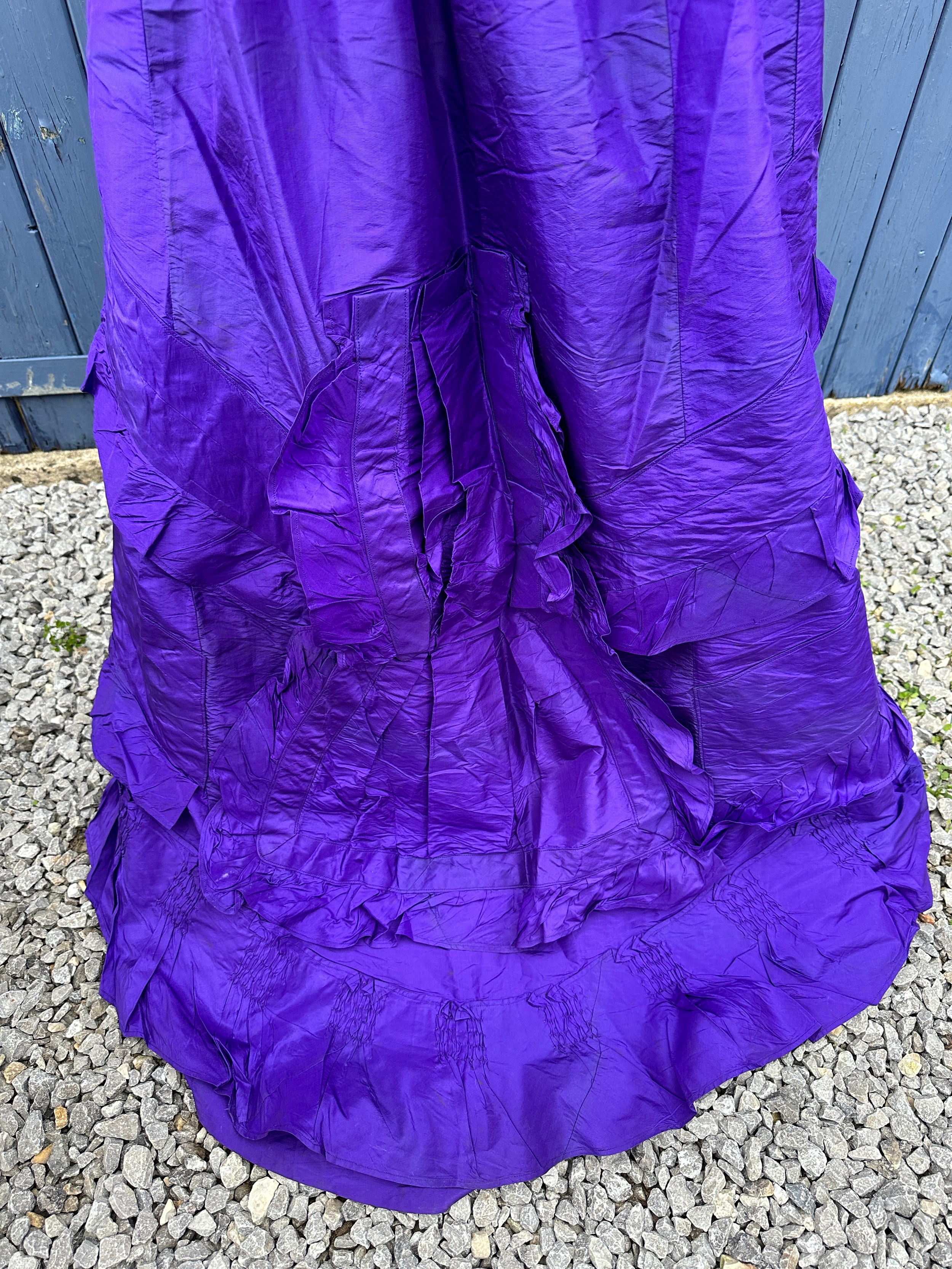 A Victorian taffeta purple skirt and bodice with hooks and bows to the front and lace collar. - Image 5 of 15