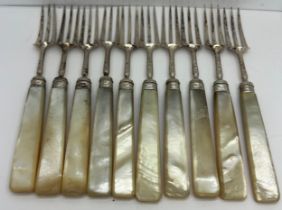 Ten silver dessert forks with mother of pearl handles. Sheffield 1816.