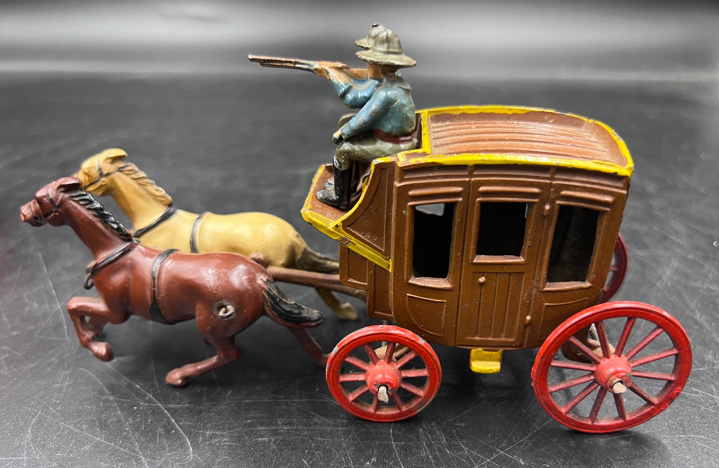 A boxed John Hill and Co Johillco boxed miniature Stage Coach comprising of a brown coach with red - Bild 2 aus 7