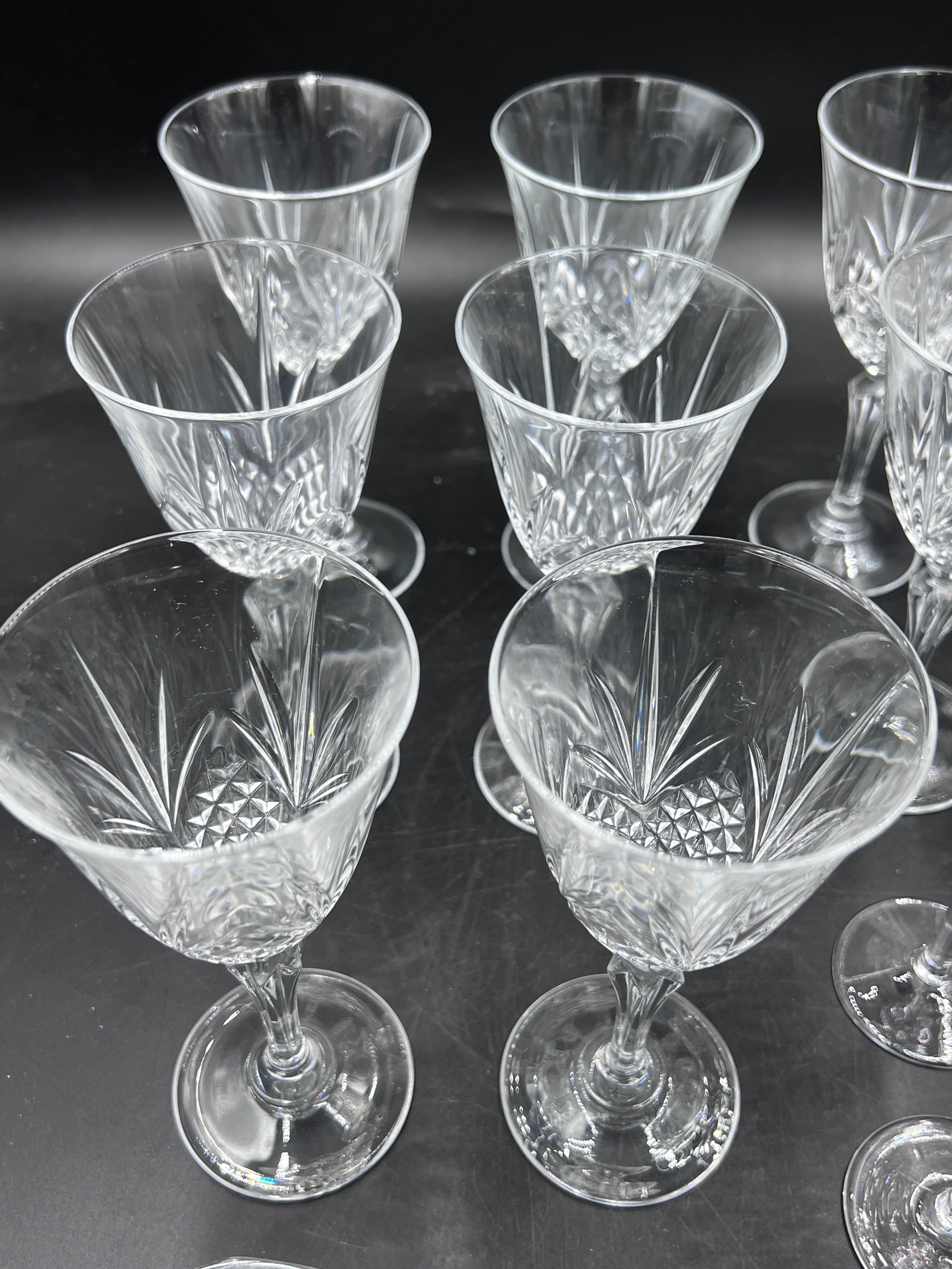 A collection of glass to include champagne flutes, wine glasses, whisky tumblers etc. approx 34 - Image 6 of 8