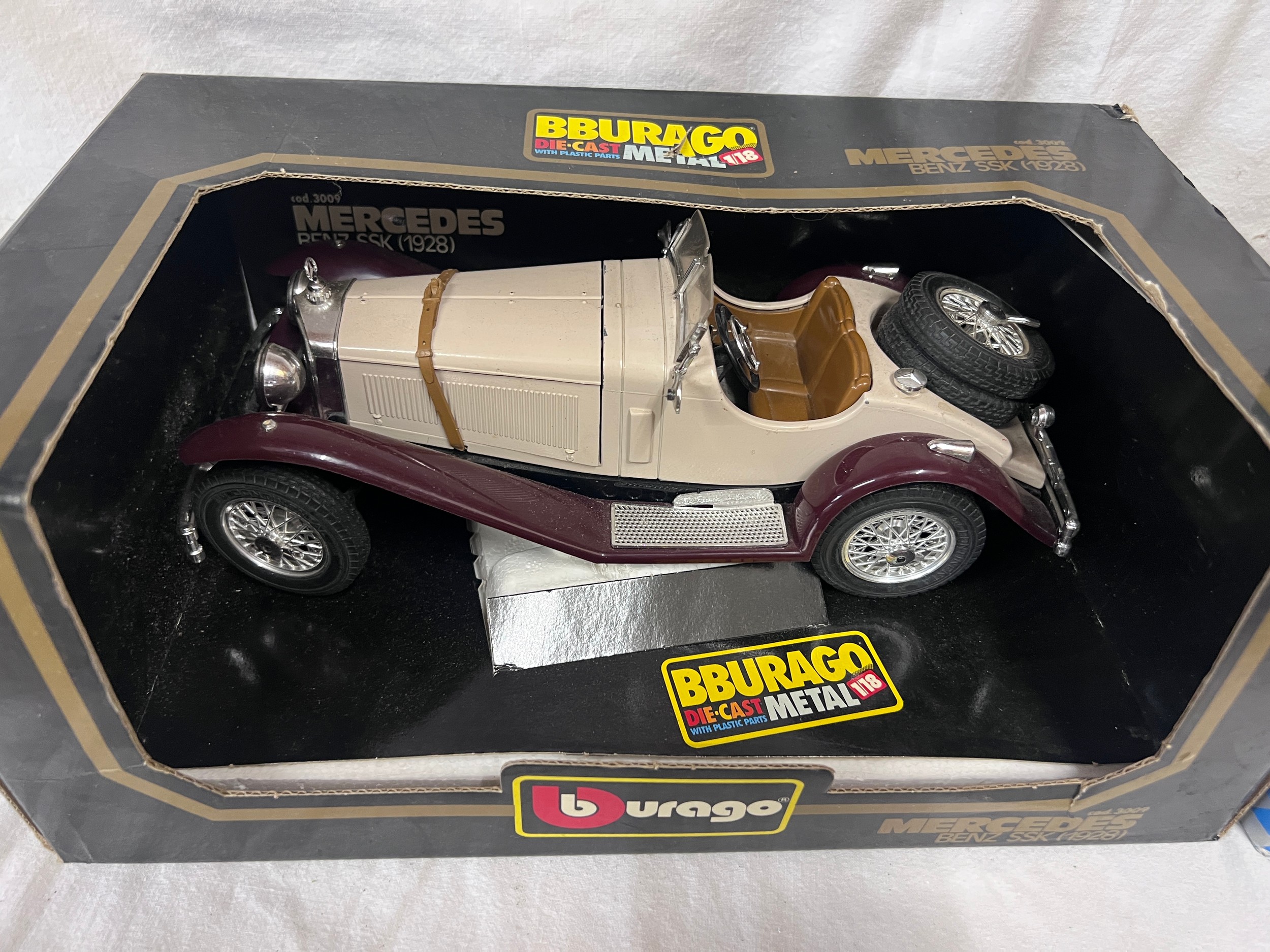 Boxed diecast toys to include Burago Mercedes Benz SSK 1928, Corgi 007 04303 Aston Martin DB5, - Image 2 of 14