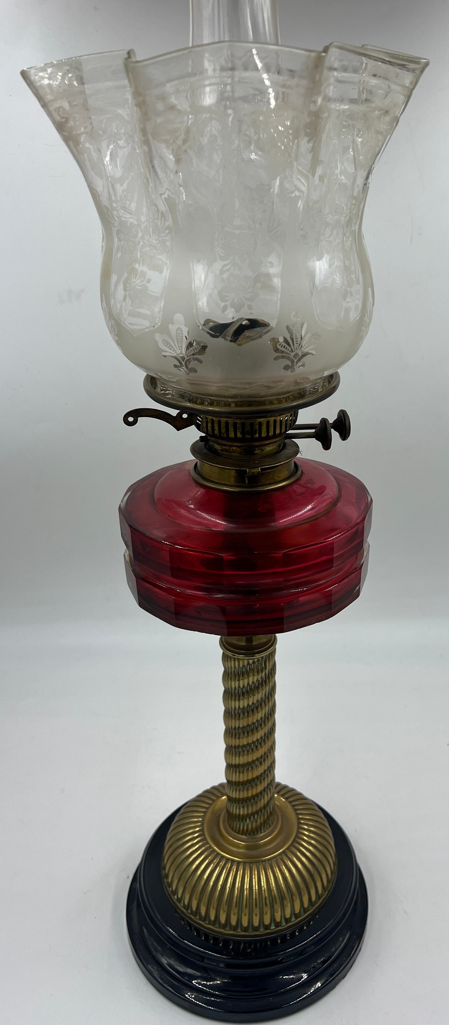 A 19thC cranberry glass and brass oil lamp on black ceramic base with etched glass shade and clear - Image 2 of 3
