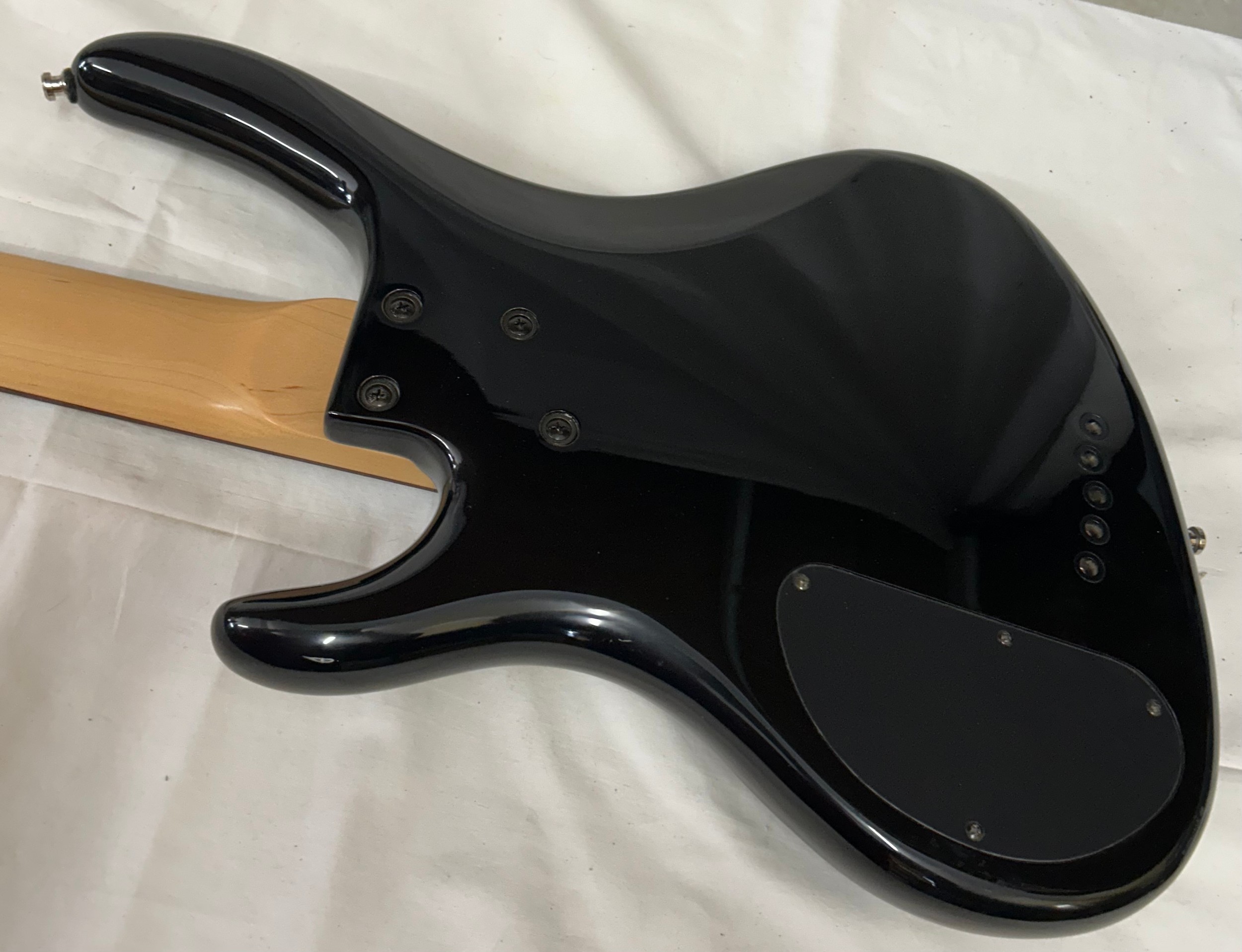 A Washburn Bantam RB-2500 5-string active electric bass guitar. - Image 4 of 7