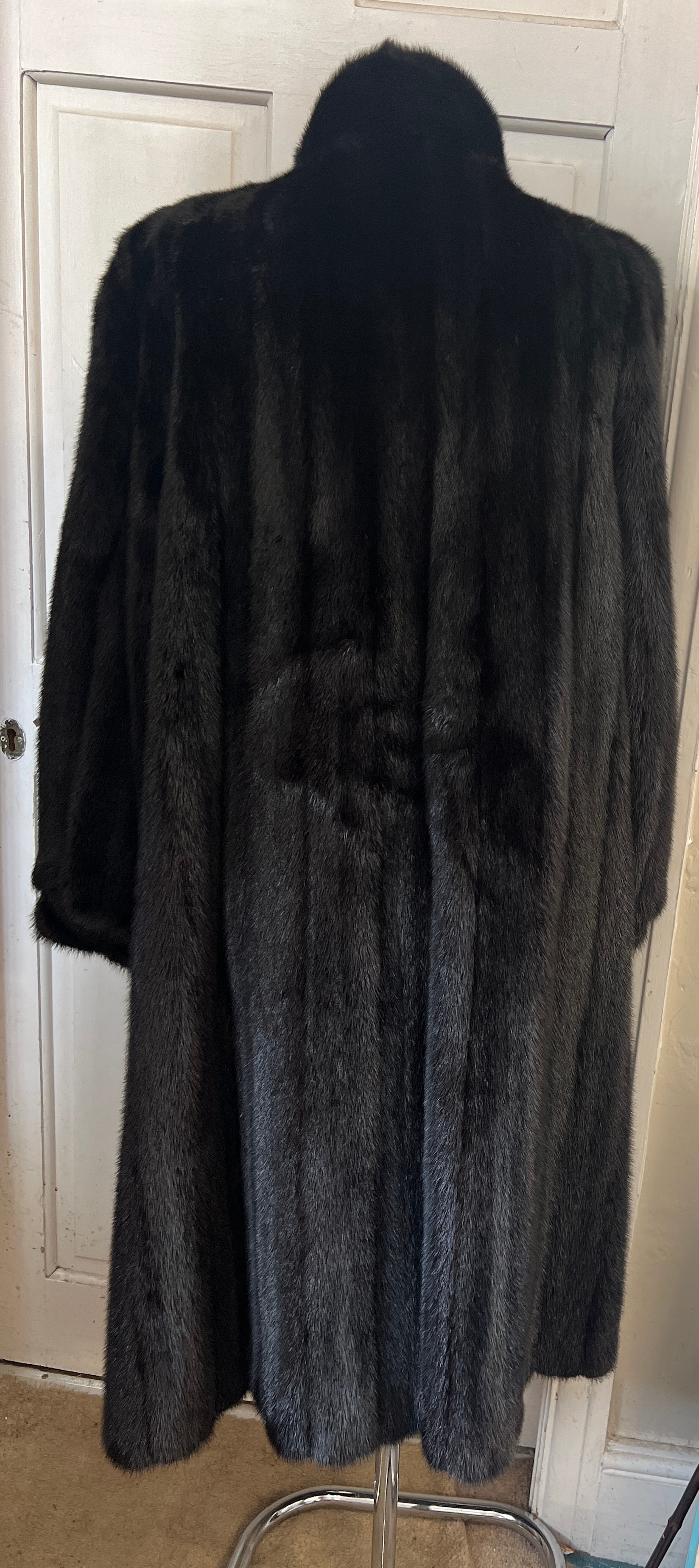 A long length black mink coat. - Image 3 of 4
