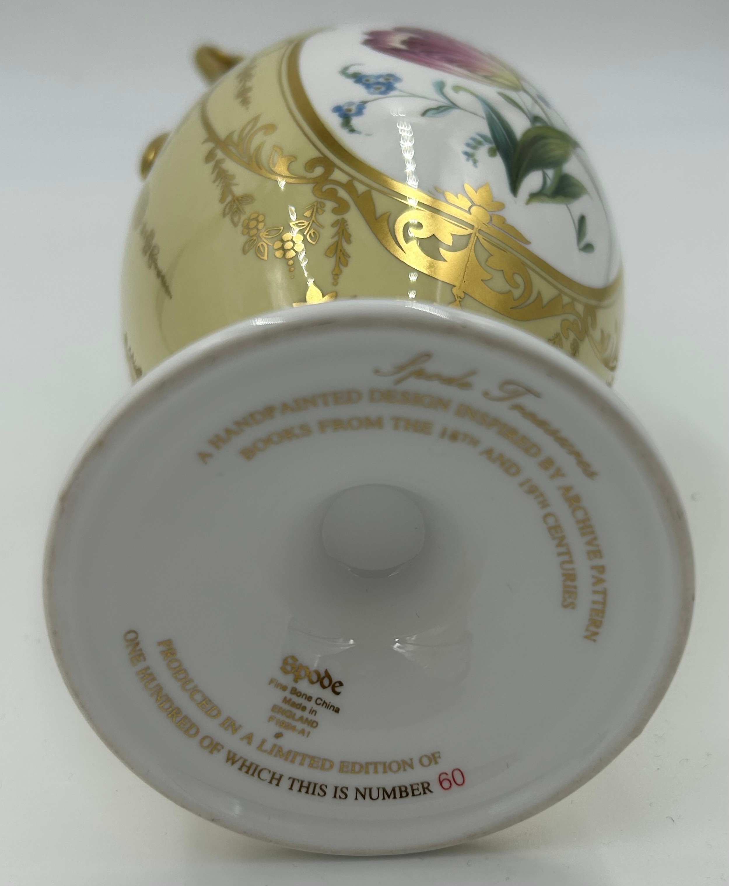 Lynton Porcelain Company Hamilton Imari demi-lune bough pot with rams head handles 21.5cm at - Image 10 of 10