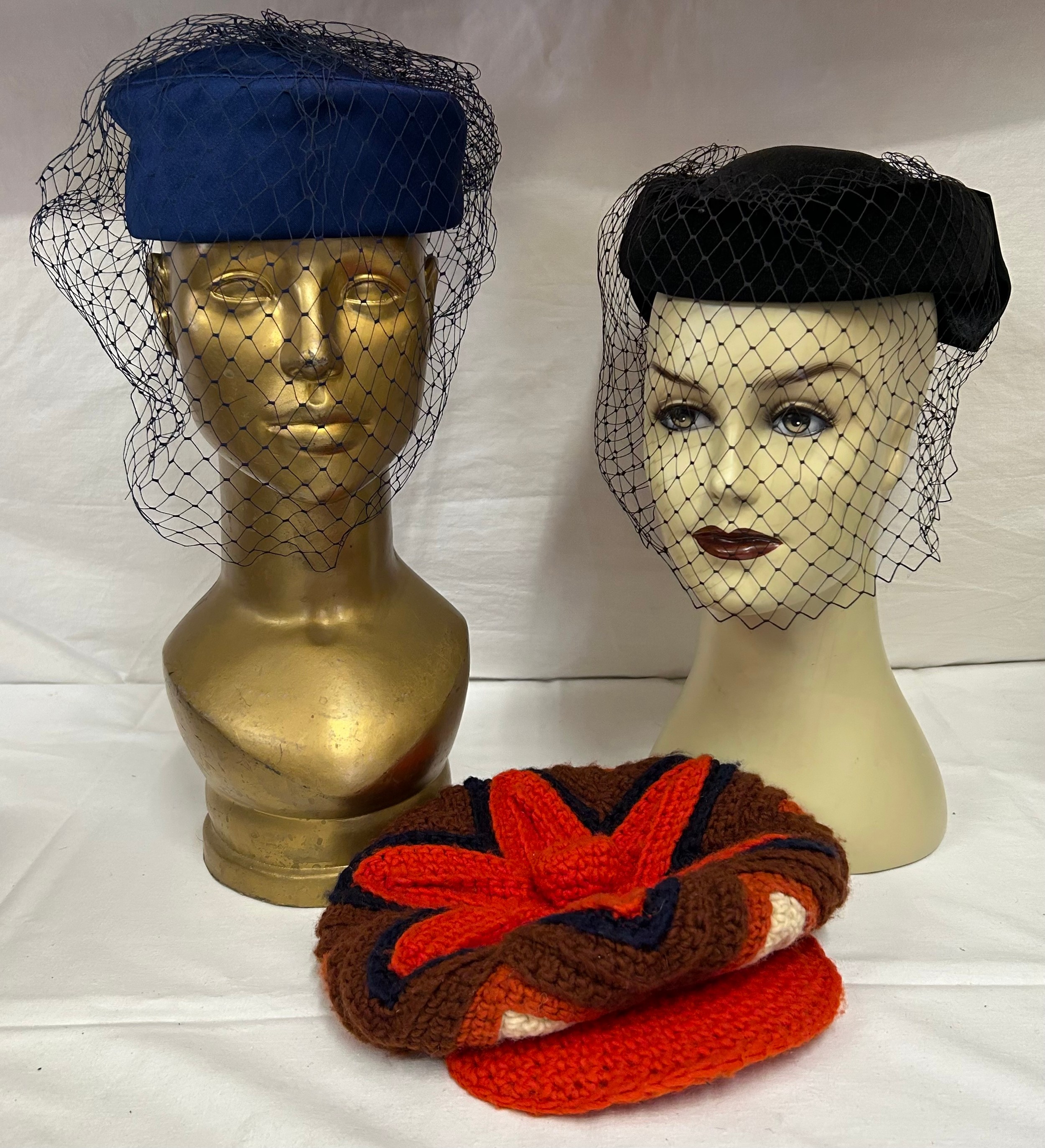 A collection of various hats to include a collapsible opera top hat, a silk pleated lilac hat with - Image 2 of 8