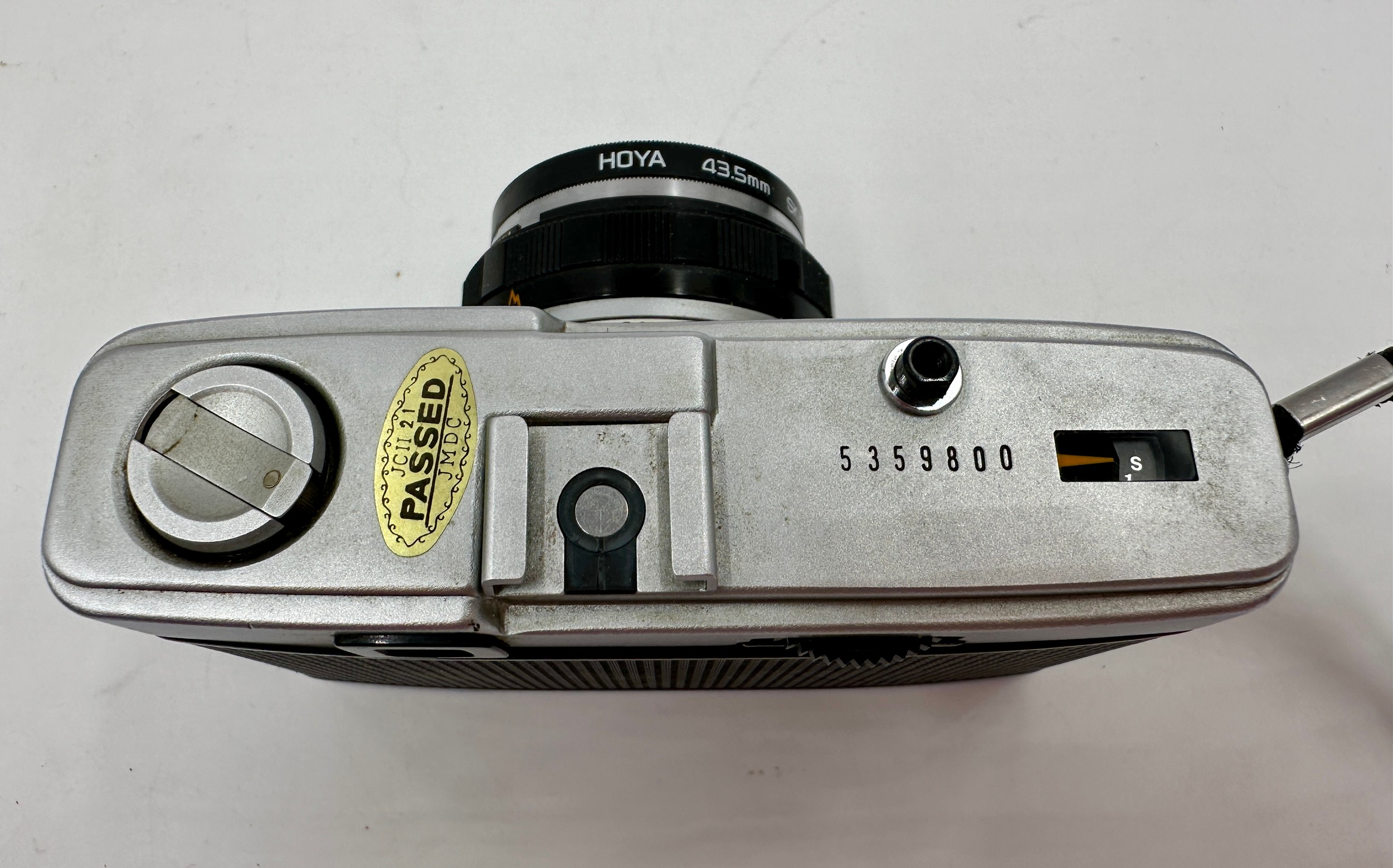 An Olympus Trip 35mm camera. - Image 4 of 6