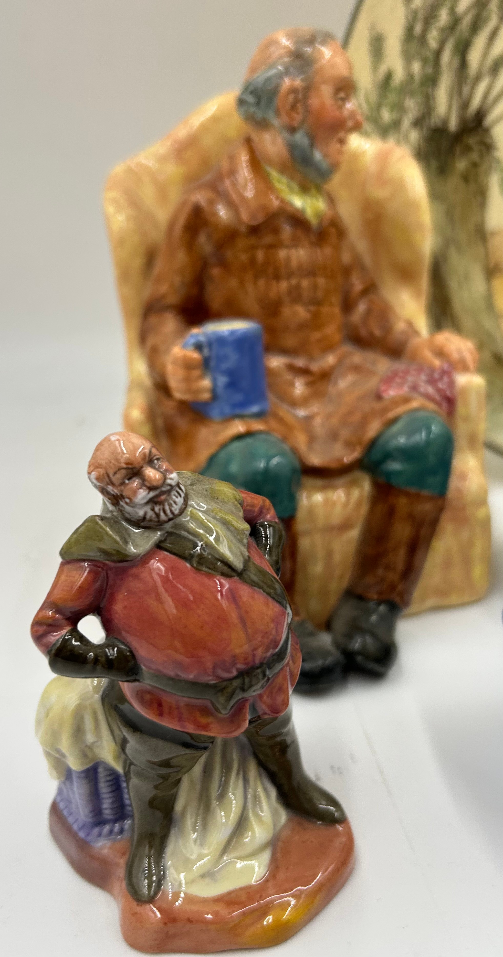 Various ceramics: Royal Doulton figurines, Uncle Ned HN 2094, Forty Winks HN 1974, Falstaff HN 3236, - Image 2 of 7