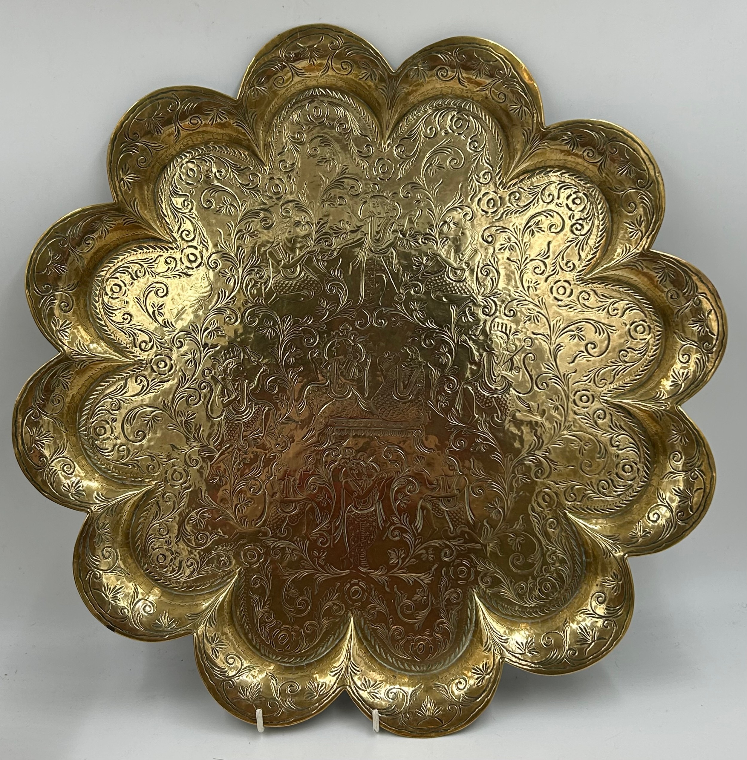 Brass ware to include a scalloped tray 45cm d, small tray, bowl, galleried tray all with Eastern - Image 2 of 14