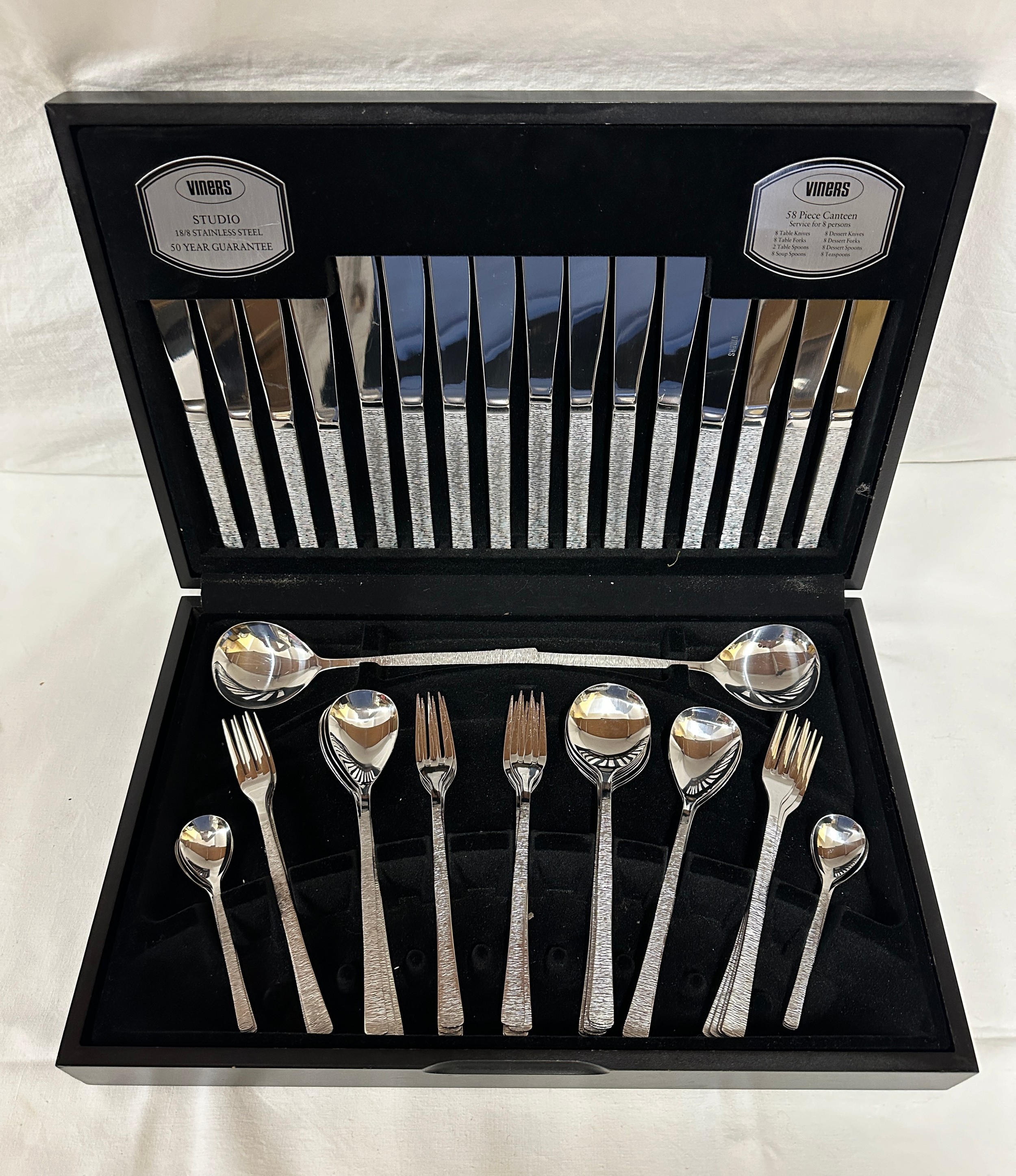 A Viners 8 piece canteen of cutlery by Gerald Benney, missing 1 teaspoon and 1 dessert fork (56). - Image 4 of 5