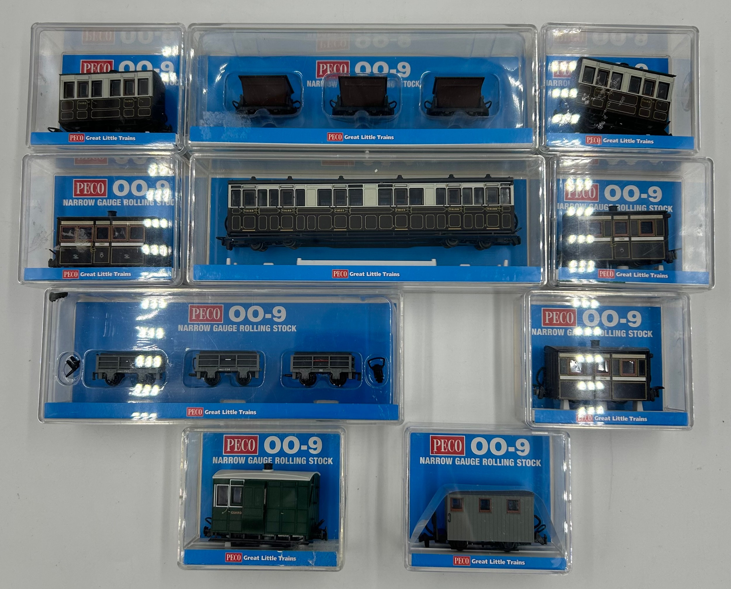 Peco 00-9 narrow gauge rolling stock models to include gr-330 hudson 'rugga' v-skips brown (3), gr-