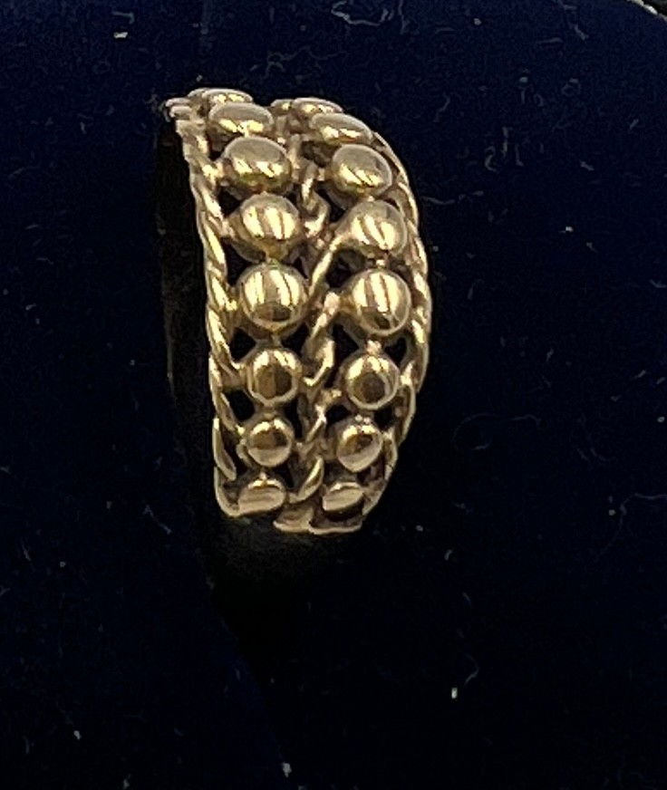 A 9 carat gold ring. Size M. Weight 1.8gm. - Bild 2 aus 3