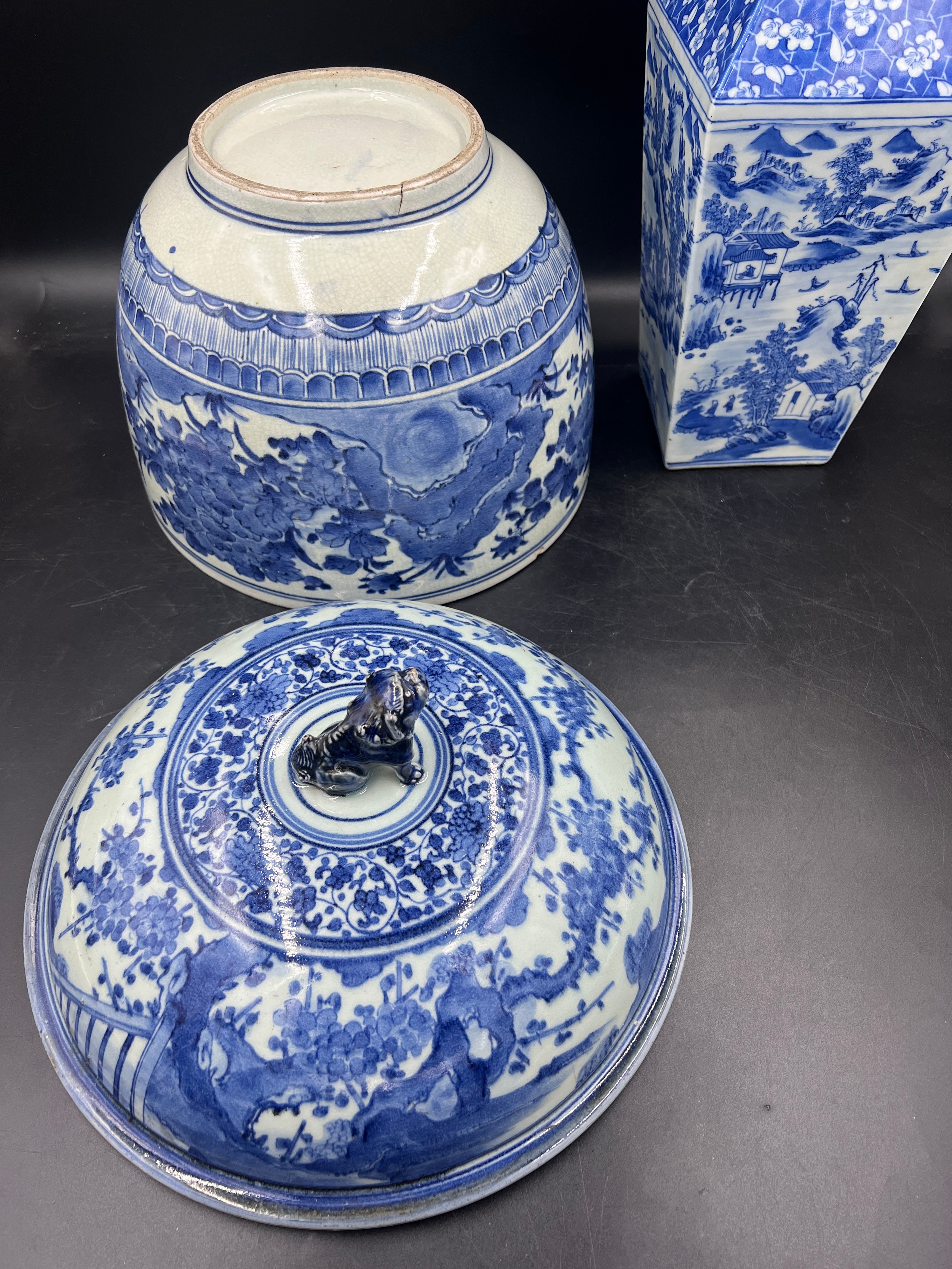 Chinese ceramics to include a large lidded blue and white bowl with foo dog finial and old stapled - Image 4 of 7