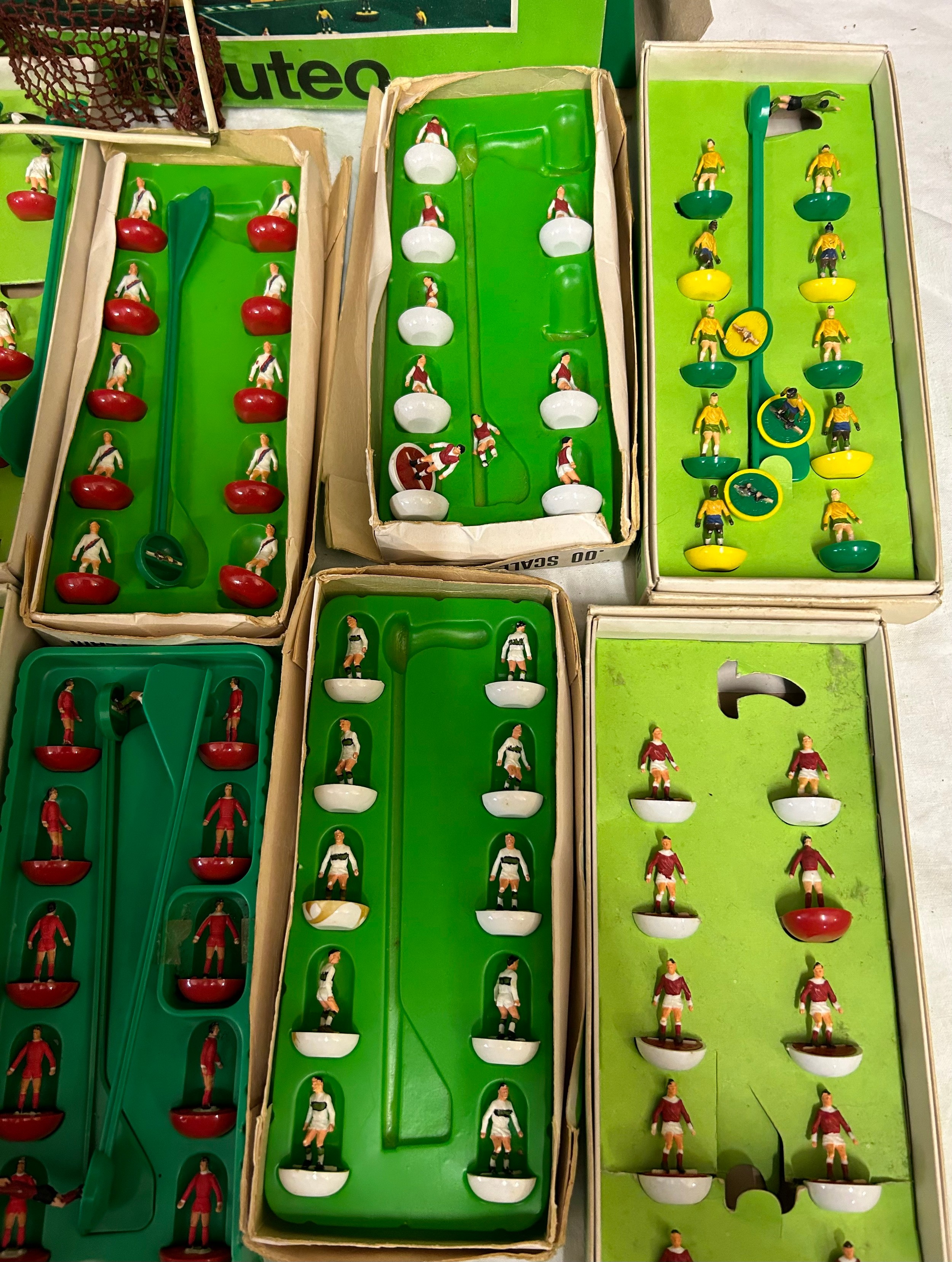 A collection of twenty-one vintage 00 scale Subbuteo teams comprising England, Crystal Palace, - Image 4 of 11