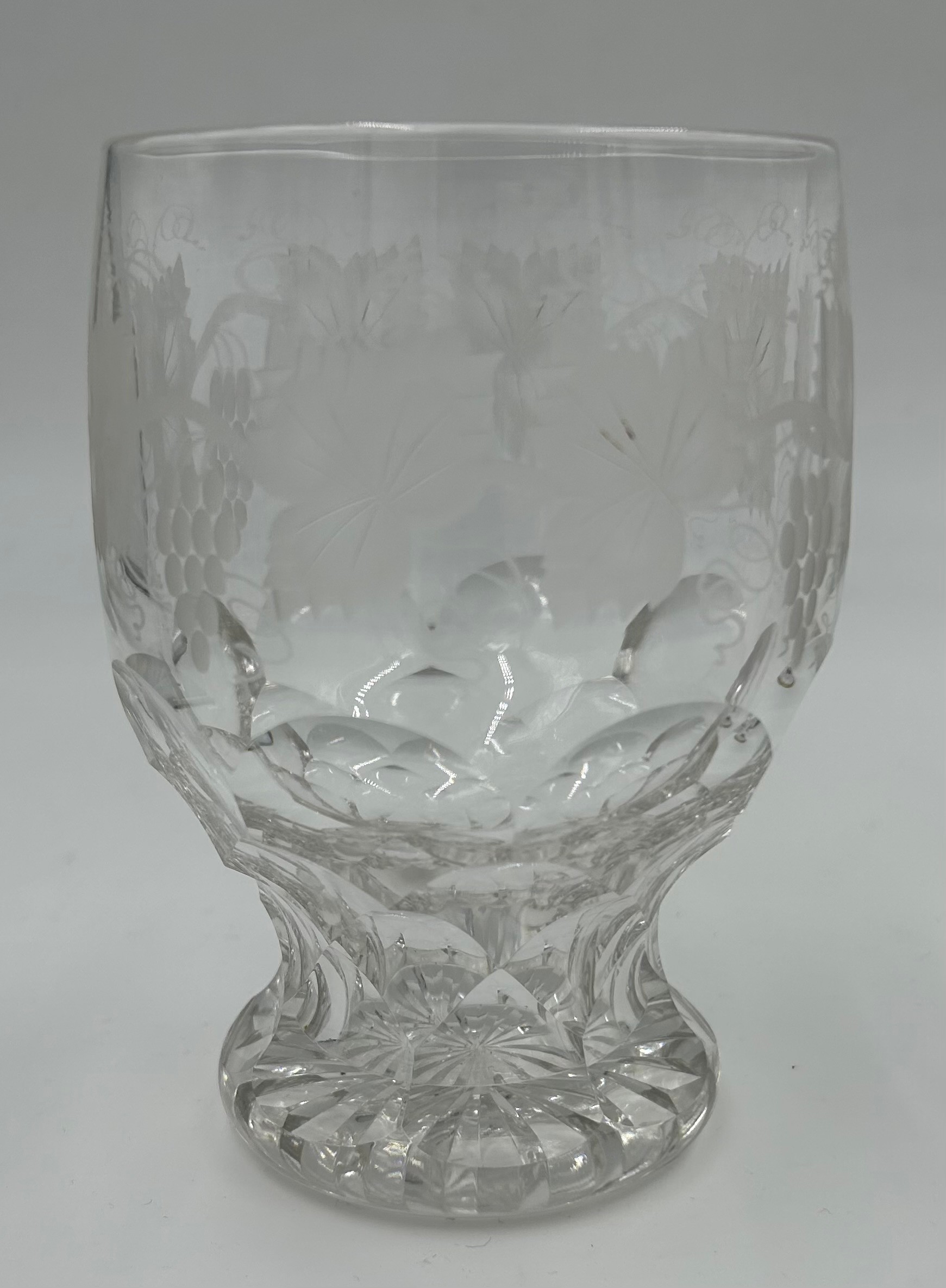 Good quality 20thC cut glass to include a Coronation decanter, 2 x large Stuart goblets etched - Bild 9 aus 9