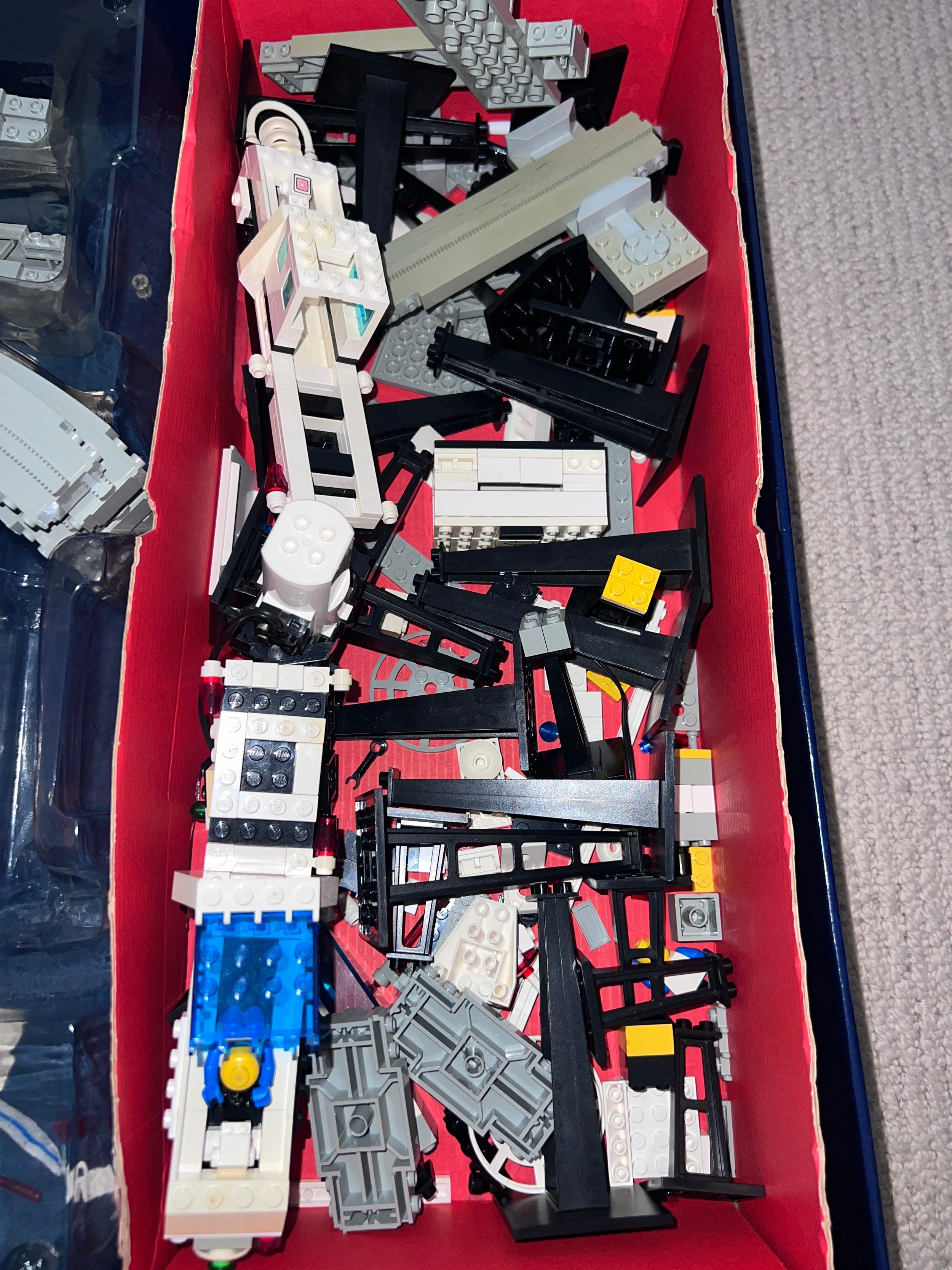 A boxed Lego 6990 Space Monorail and possible track extensions 6921. - Image 5 of 9