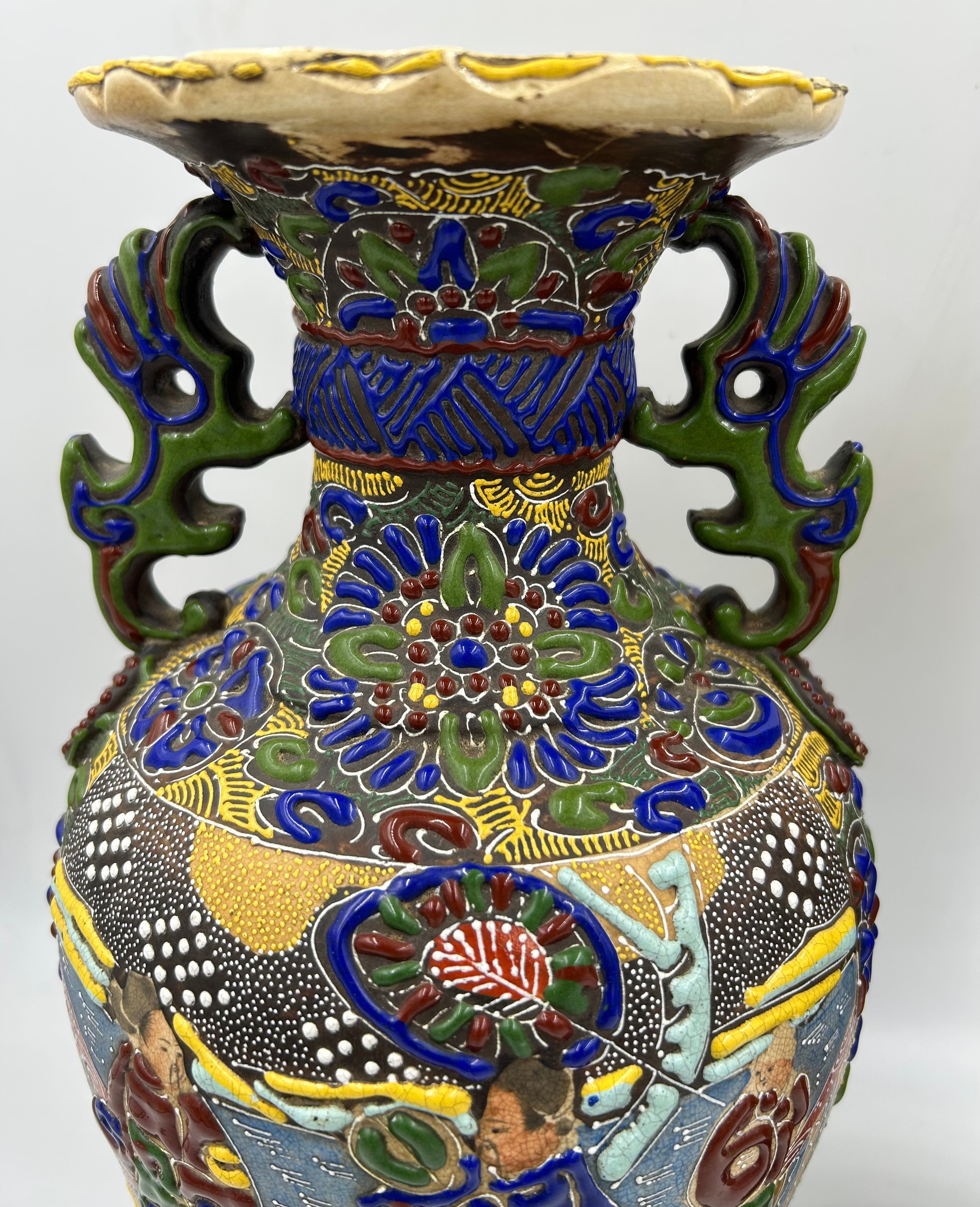 Pair of early 20th Century Japanese Vases (40cm). - Image 2 of 8
