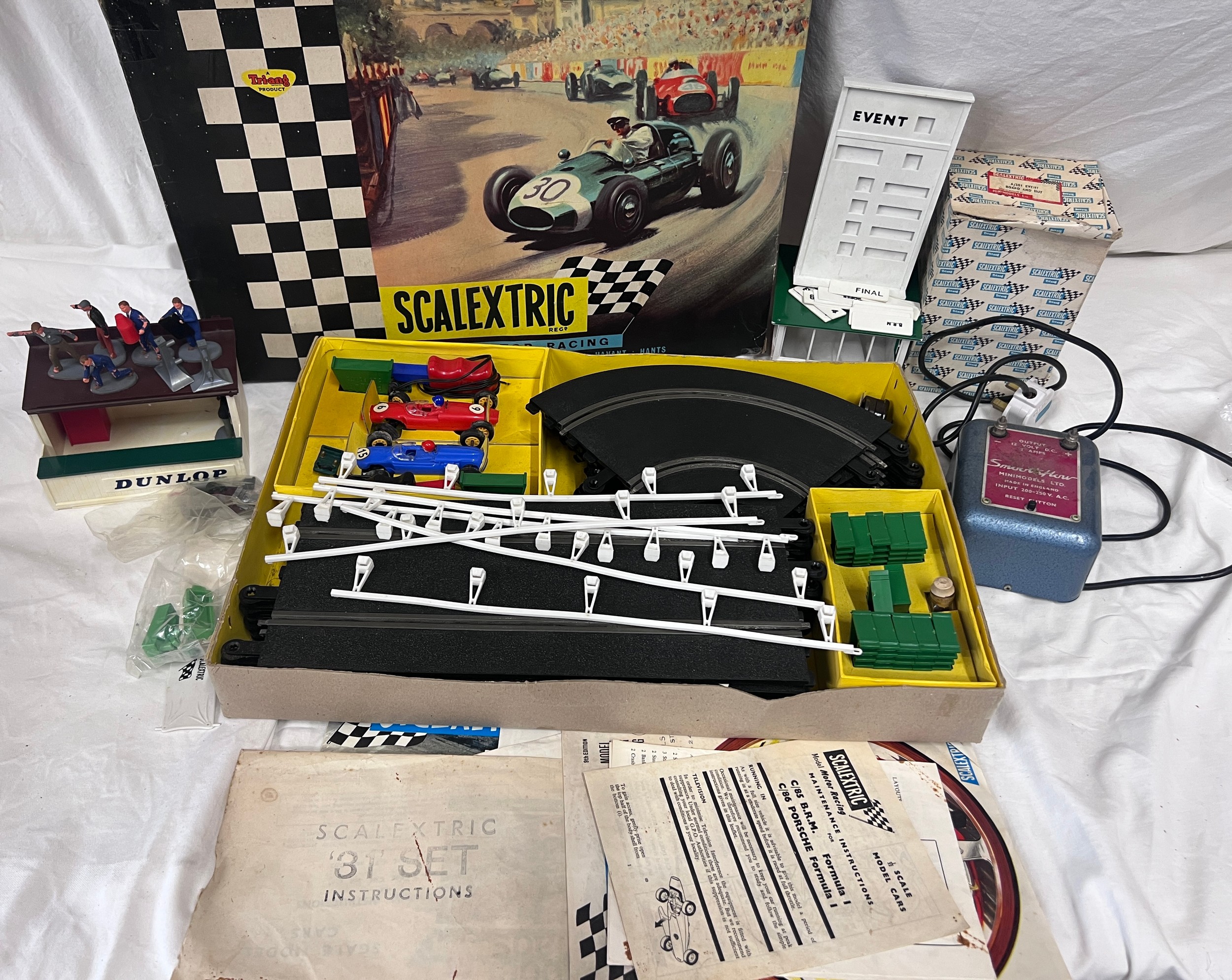 Tri-ang Scalextric model motor racing set, 31, in original box together with Start & Finish