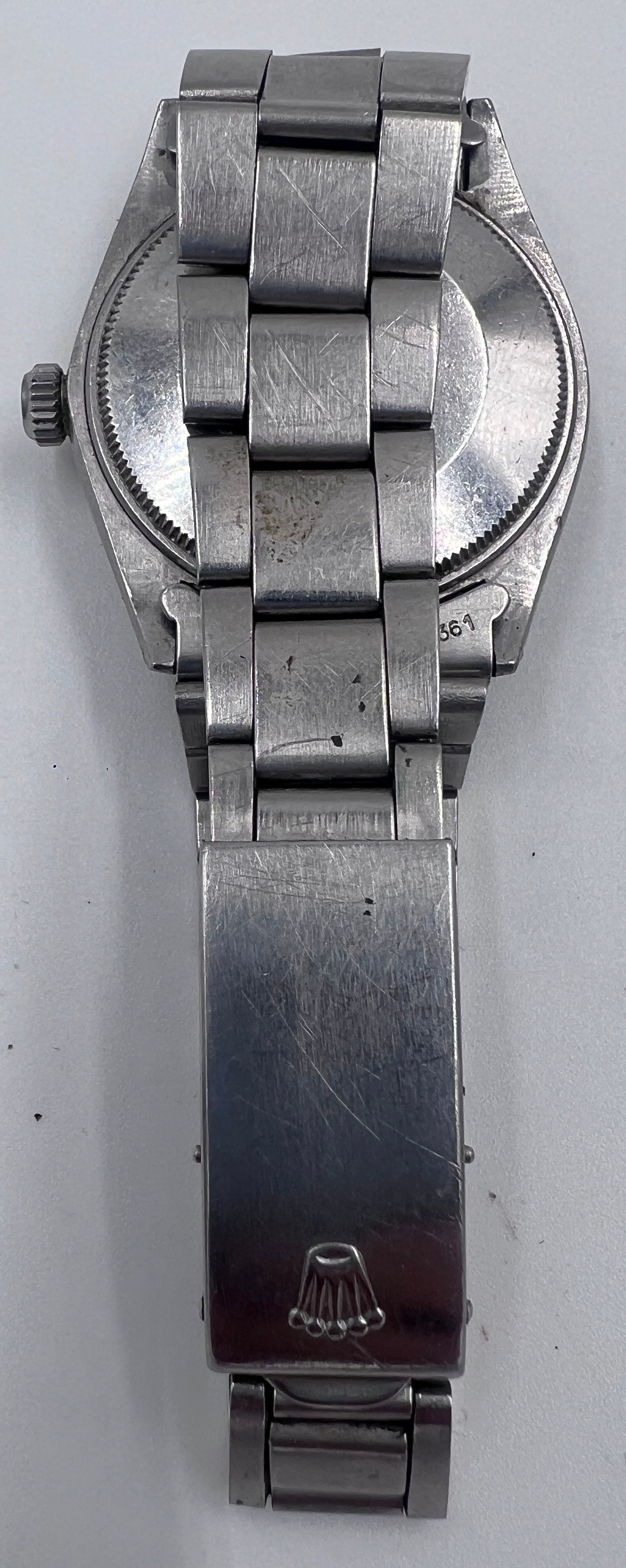A 1964 Rolex Oyster Perpetual wristwatch on Rolex Stainless steel bracelet. Model: 1002. Ref: - Image 3 of 7
