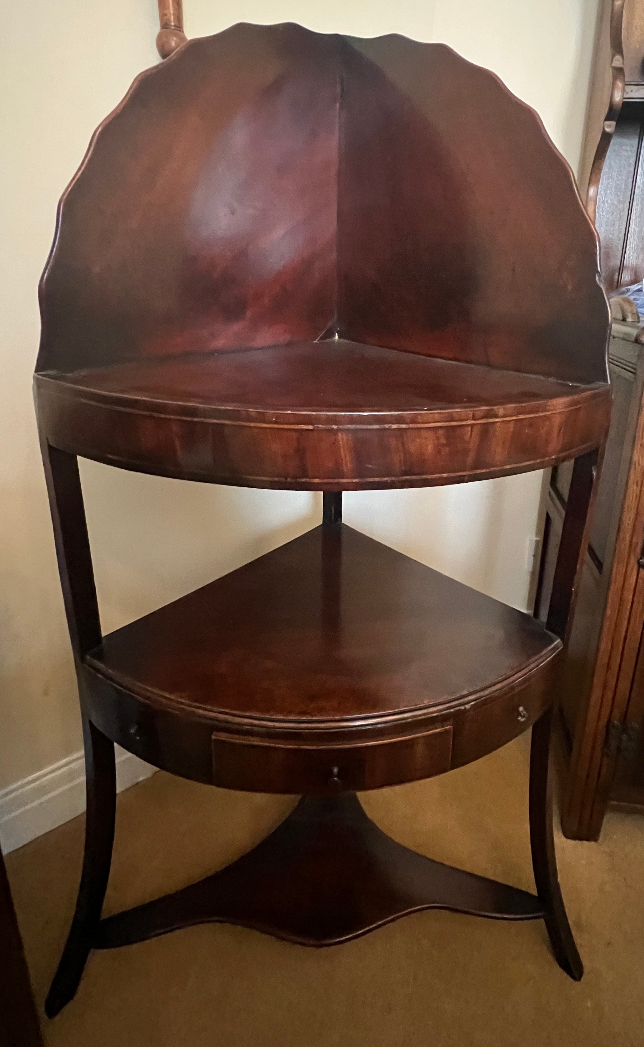 A 19thC mahogany corner washstand with drawer to front. 119cm h to back. - Image 2 of 2