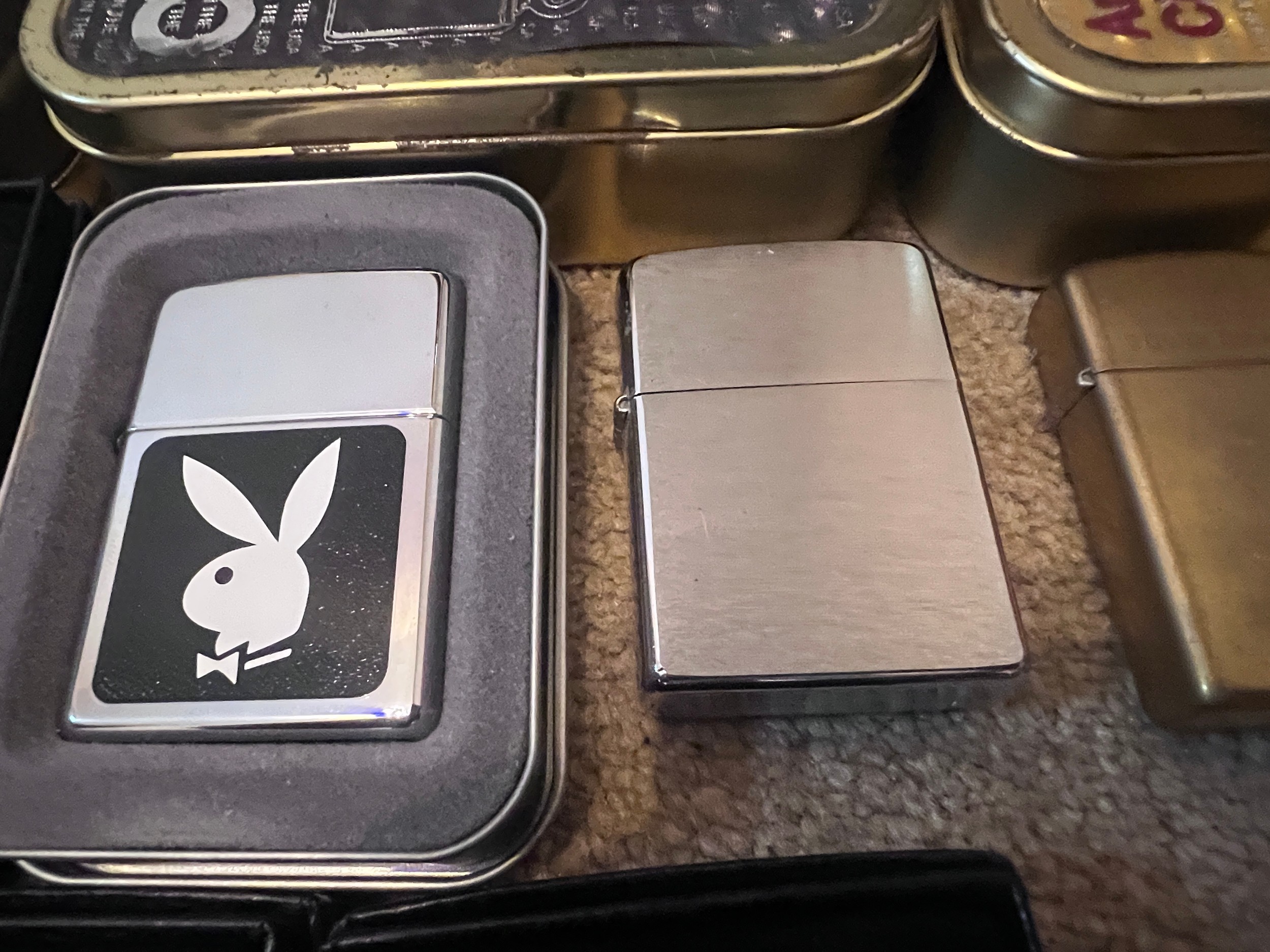 A large collection of mostly boxed Zippo lighters to include Harley Davidson, Bunny, older brass - Image 8 of 10