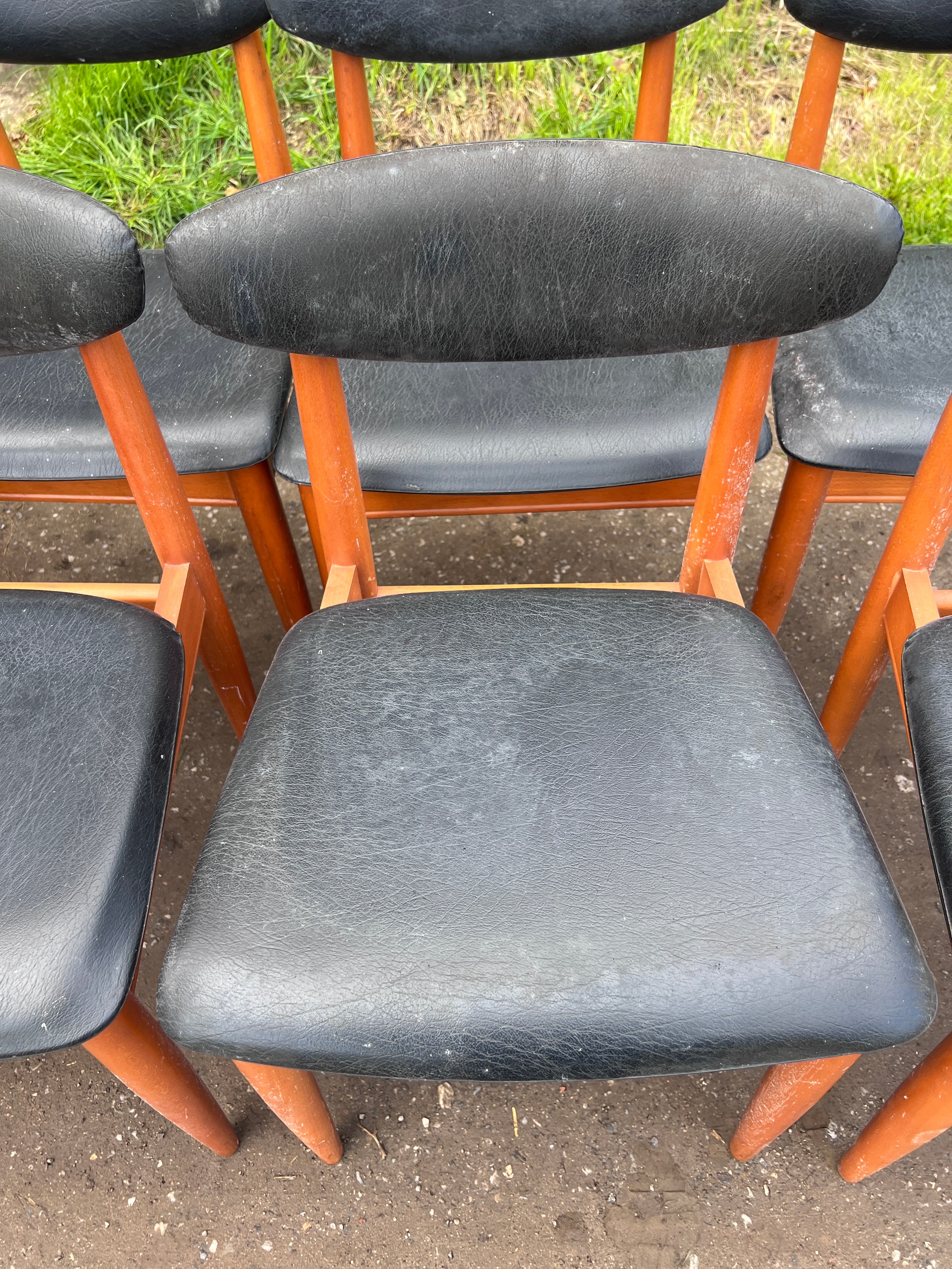 A set of eight mid 20thC Schreiber dining chairs. Height to back 75cm. - Image 2 of 4